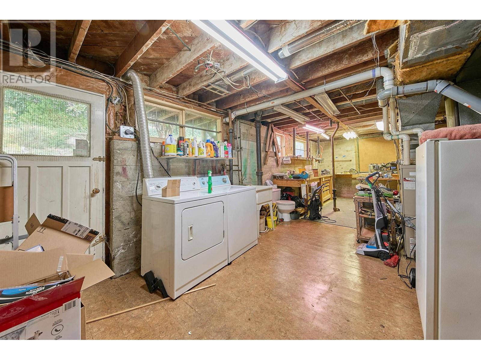 327 Seaforth Crescent, Coquitlam, British Columbia  V3K 2M3 - Photo 18 - R2940198