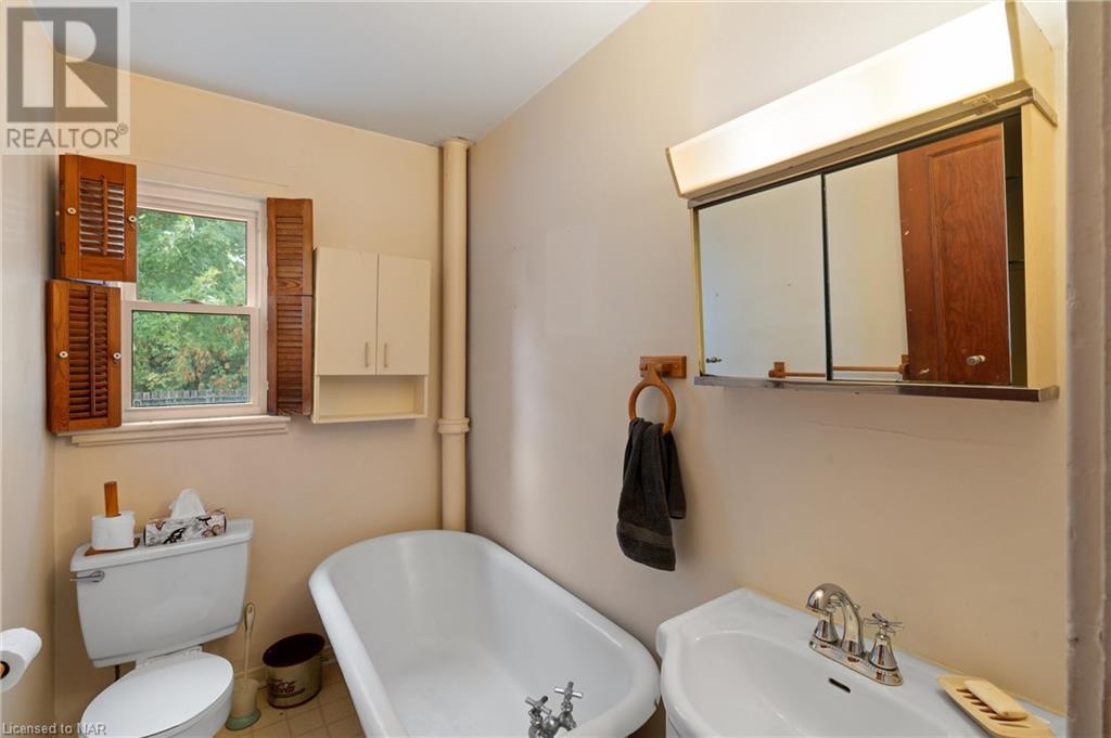 11 1/2 Willow Street, St. Catharines, Ontario  L2T 1N4 - Photo 12 - 40637985