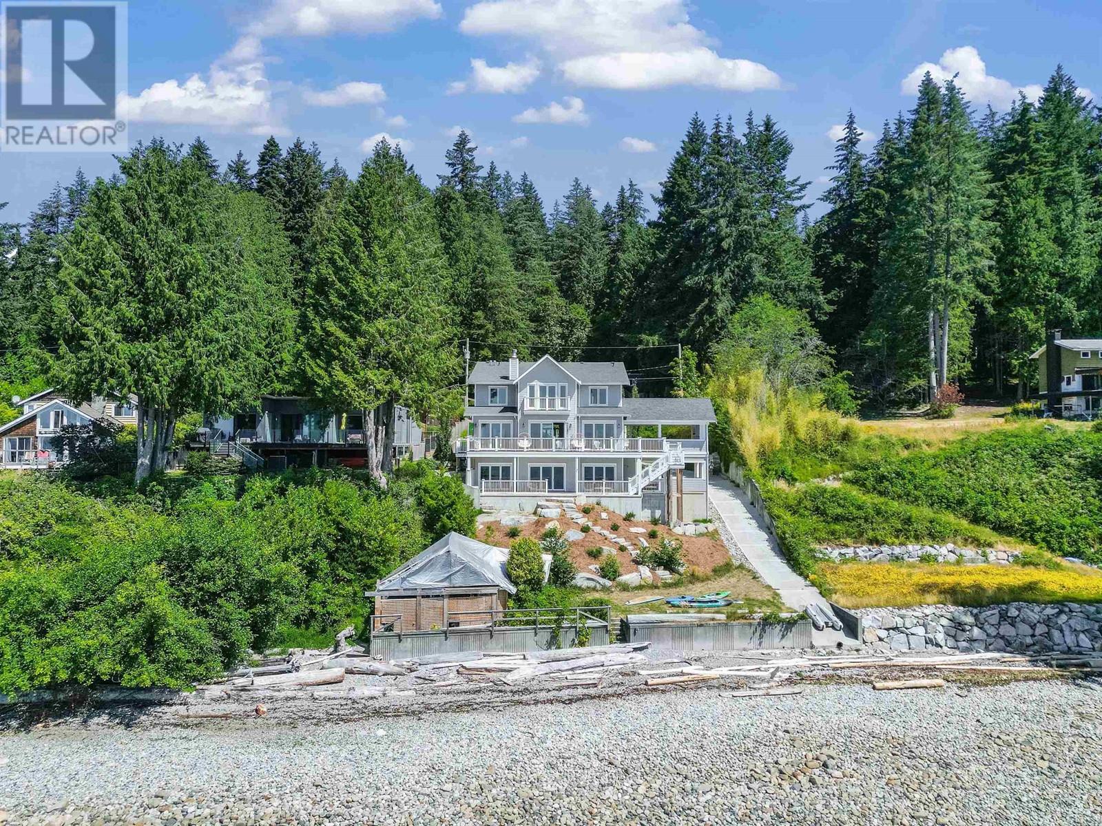 2583-85 Lower Road, Roberts Creek, British Columbia  V0N 2W4 - Photo 1 - R2940191
