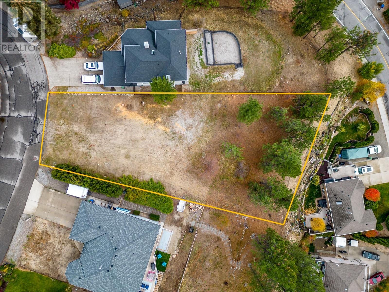 Property at 2017 Covington Crescent image 2