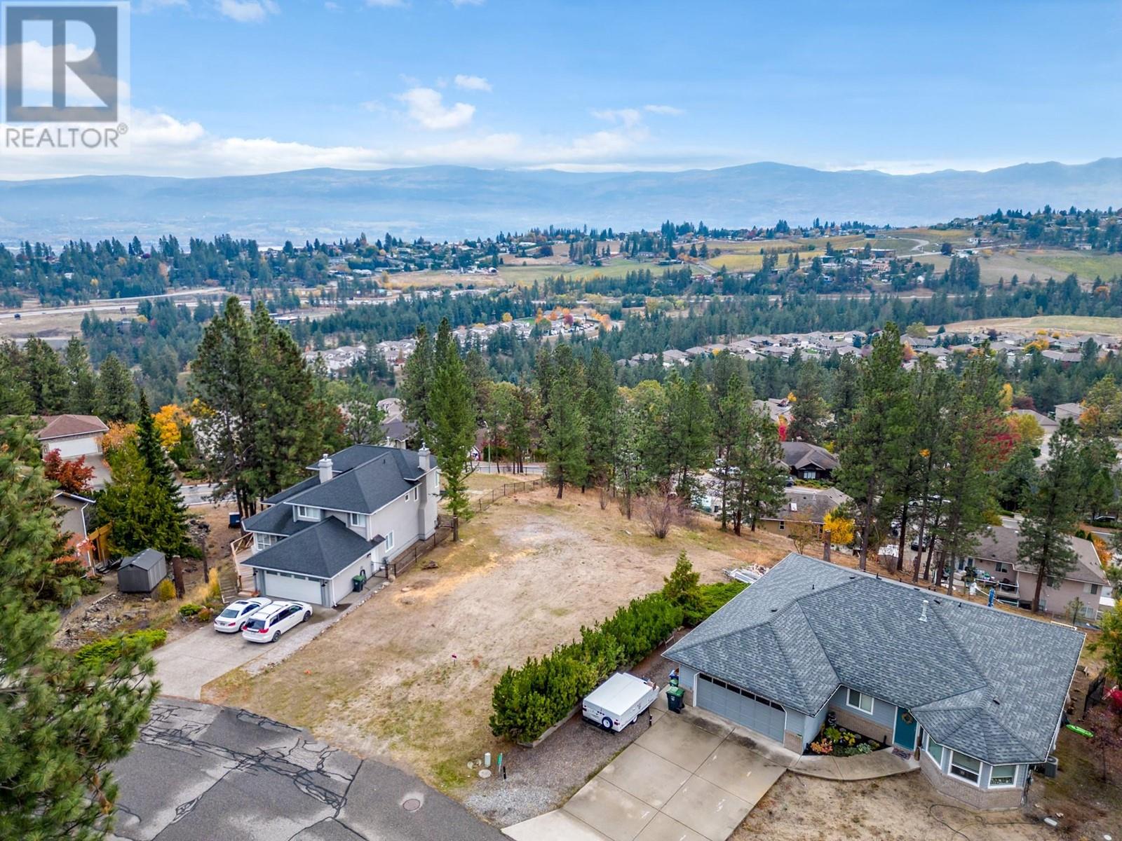Property at 2017 Covington Crescent image 3