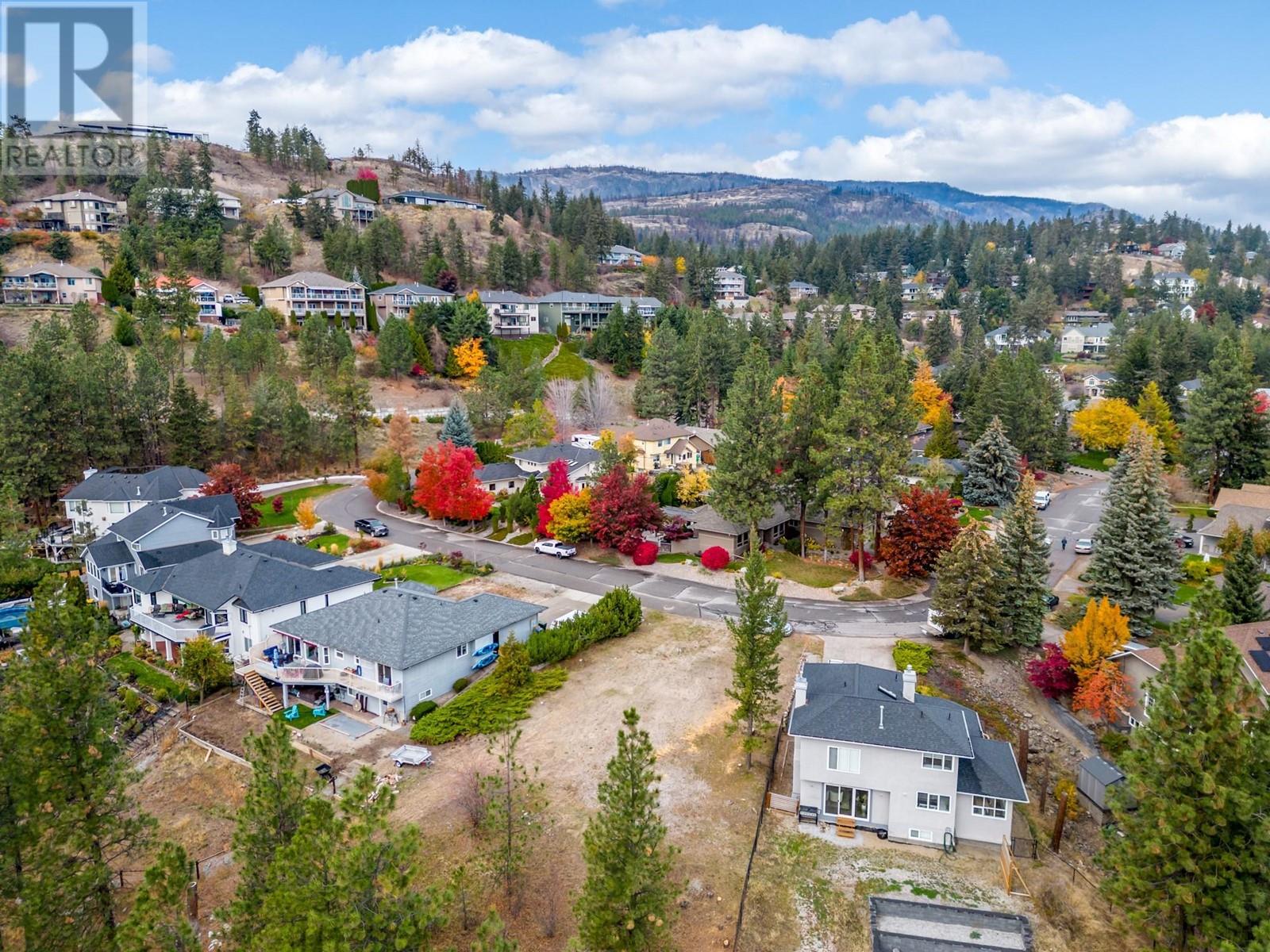 Property at 2017 Covington Crescent image 4