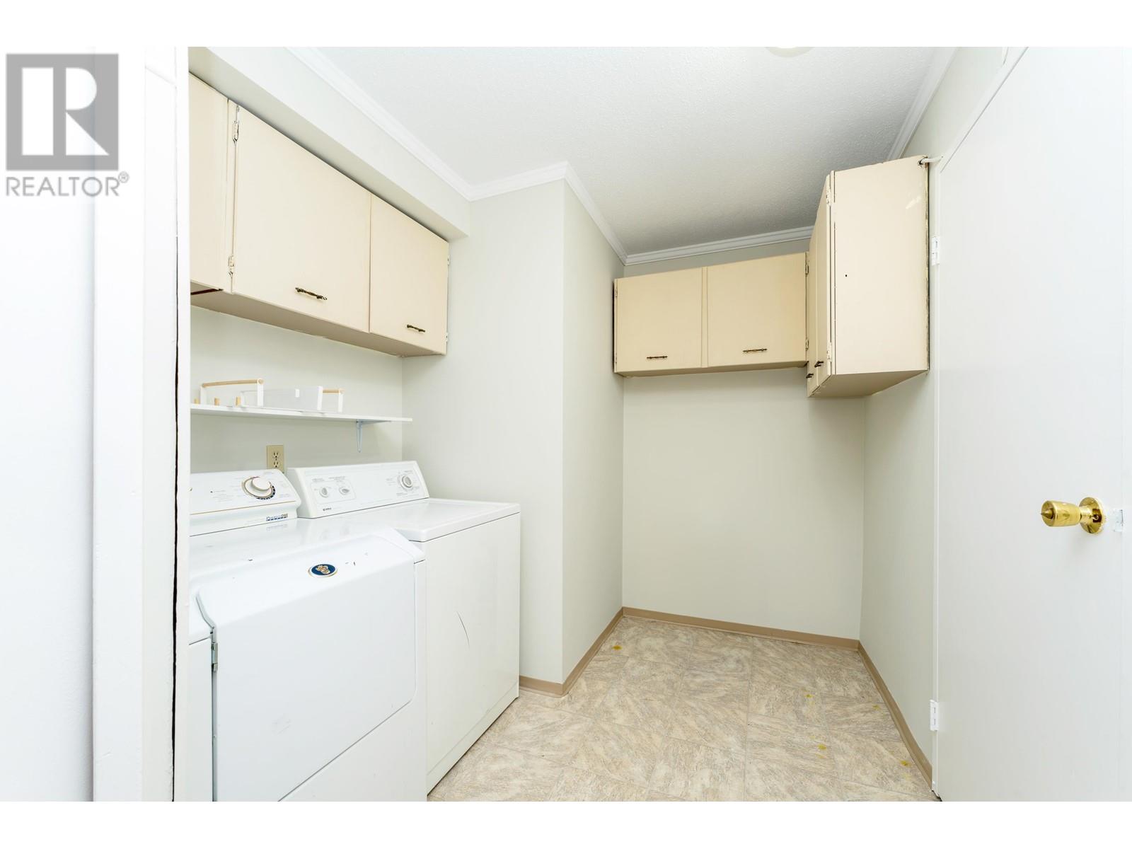Listing Picture 11 of 35 : 84 10200 4TH AVENUE, Richmond / 烈治文 - 魯藝地產 Yvonne Lu Group - MLS Medallion Club Member