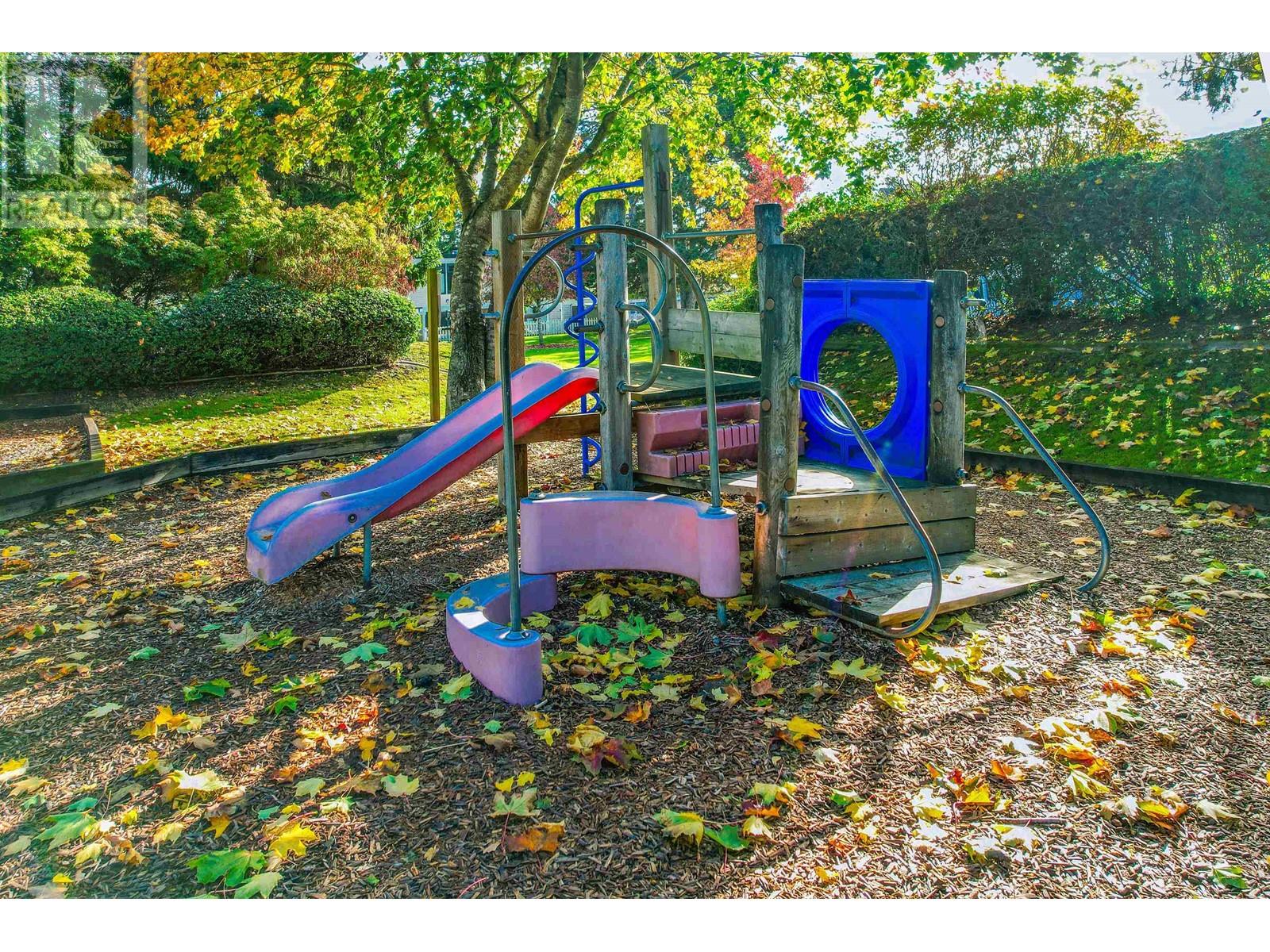 Listing Picture 20 of 35 : 84 10200 4TH AVENUE, Richmond / 烈治文 - 魯藝地產 Yvonne Lu Group - MLS Medallion Club Member