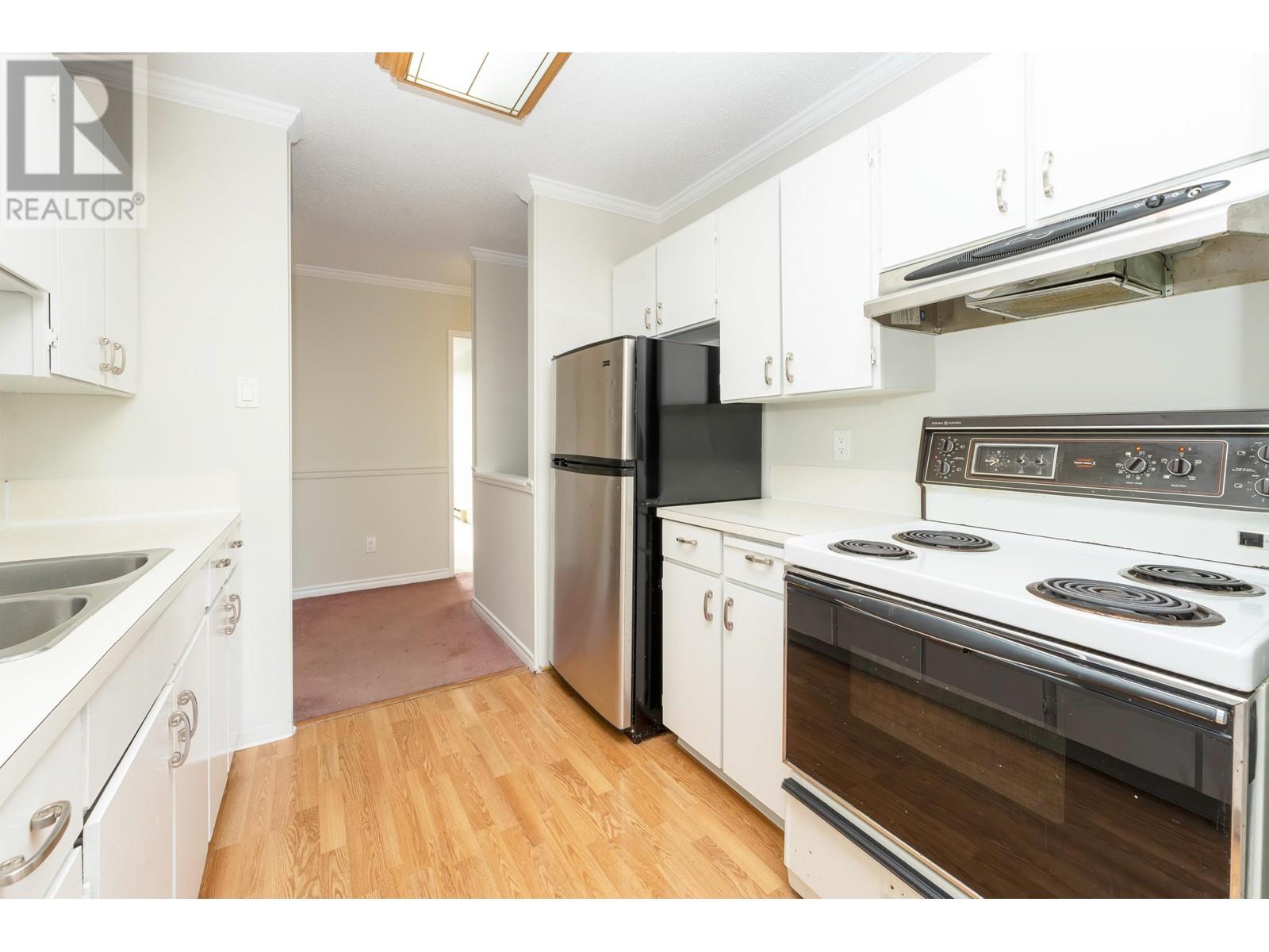 Listing Picture 28 of 35 : 84 10200 4TH AVENUE, Richmond / 烈治文 - 魯藝地產 Yvonne Lu Group - MLS Medallion Club Member