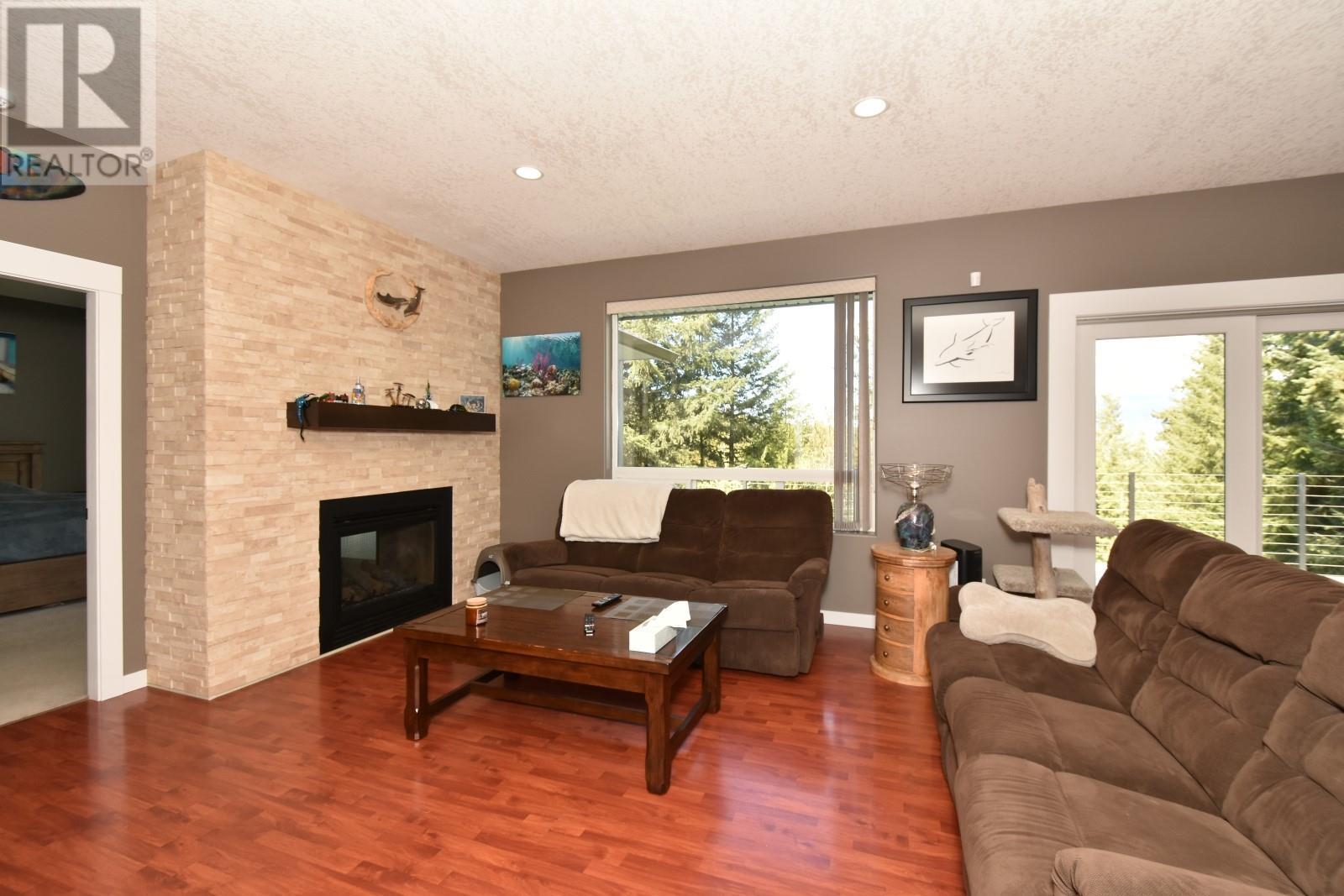 2592 Alpen Paradies Road Unit# #9 Blind Bay