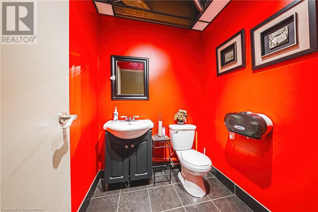 919 Upper Paradise Road, Hamilton, Ontario  L9B 2M9 - Photo 11 - 40670645