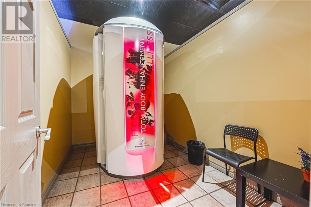 919 Upper Paradise Road, Hamilton, Ontario  L9B 2M9 - Photo 12 - 40670645