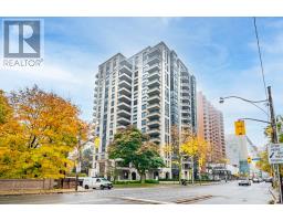 704 - 38 AVOCA AVENUE, Toronto, Ontario