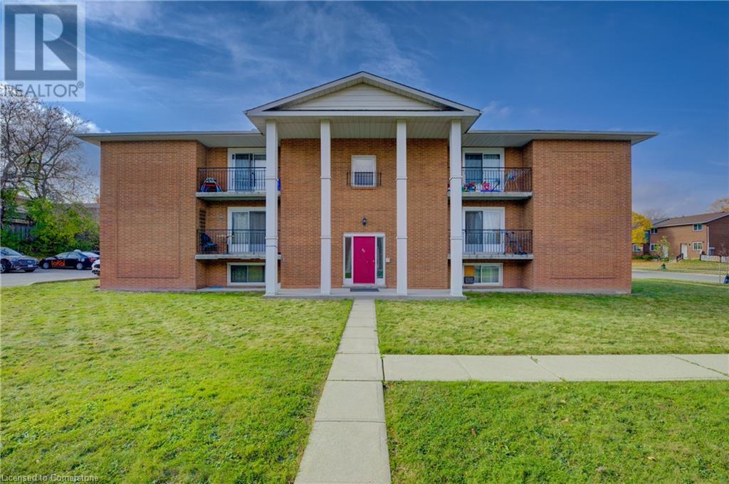 59 Brybeck CrescentKitchener, Ontario  N2M 2C5 - Photo 1 - 40671216