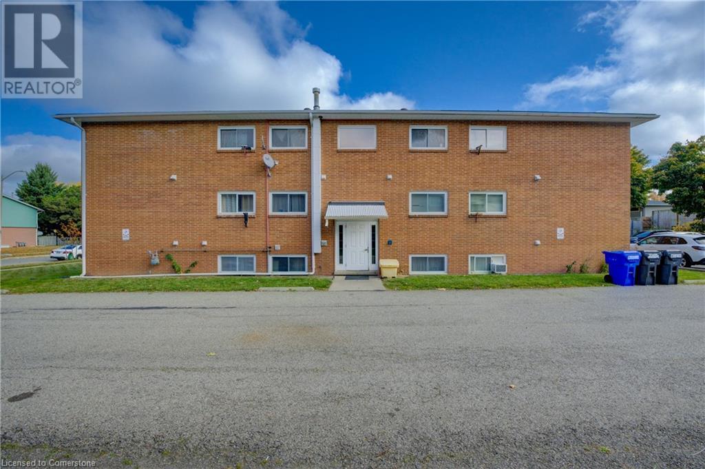 59 Brybeck CrescentKitchener, Ontario  N2M 2C5 - Photo 8 - 40671216
