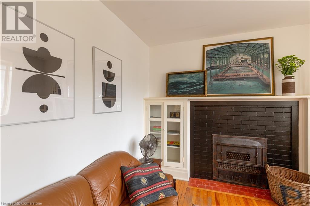 31 St Clair Avenue, Hamilton, Ontario  L8M 2N4 - Photo 13 - 40671399