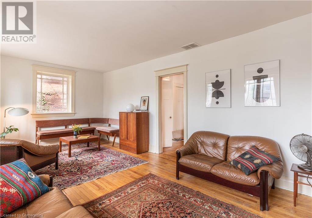 31 St Clair Avenue, Hamilton, Ontario  L8M 2N4 - Photo 14 - 40671399