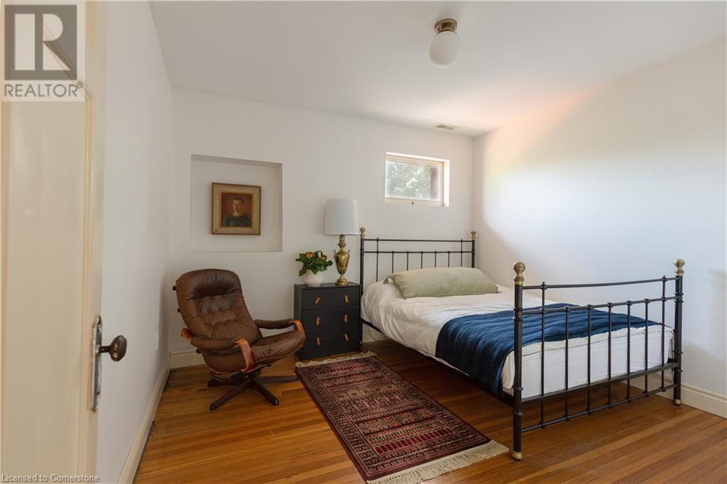 31 St Clair Avenue, Hamilton, Ontario  L8M 2N4 - Photo 15 - 40671399