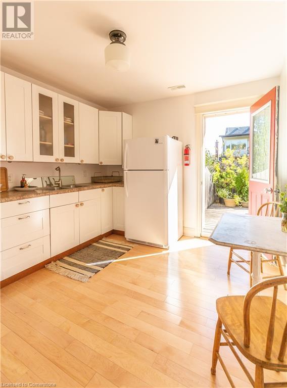 31 St Clair Avenue, Hamilton, Ontario  L8M 2N4 - Photo 27 - 40671399