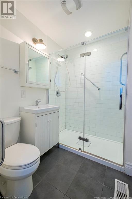 31 St Clair Avenue, Hamilton, Ontario  L8M 2N4 - Photo 41 - 40671399