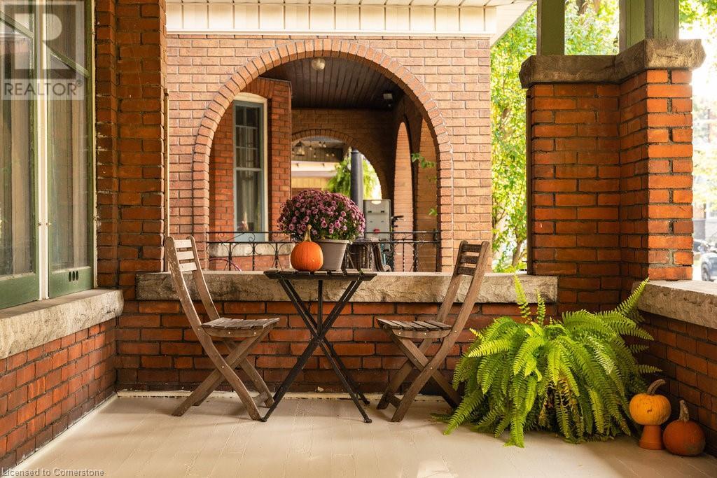 31 St Clair Avenue, Hamilton, Ontario  L8M 2N4 - Photo 8 - 40671399