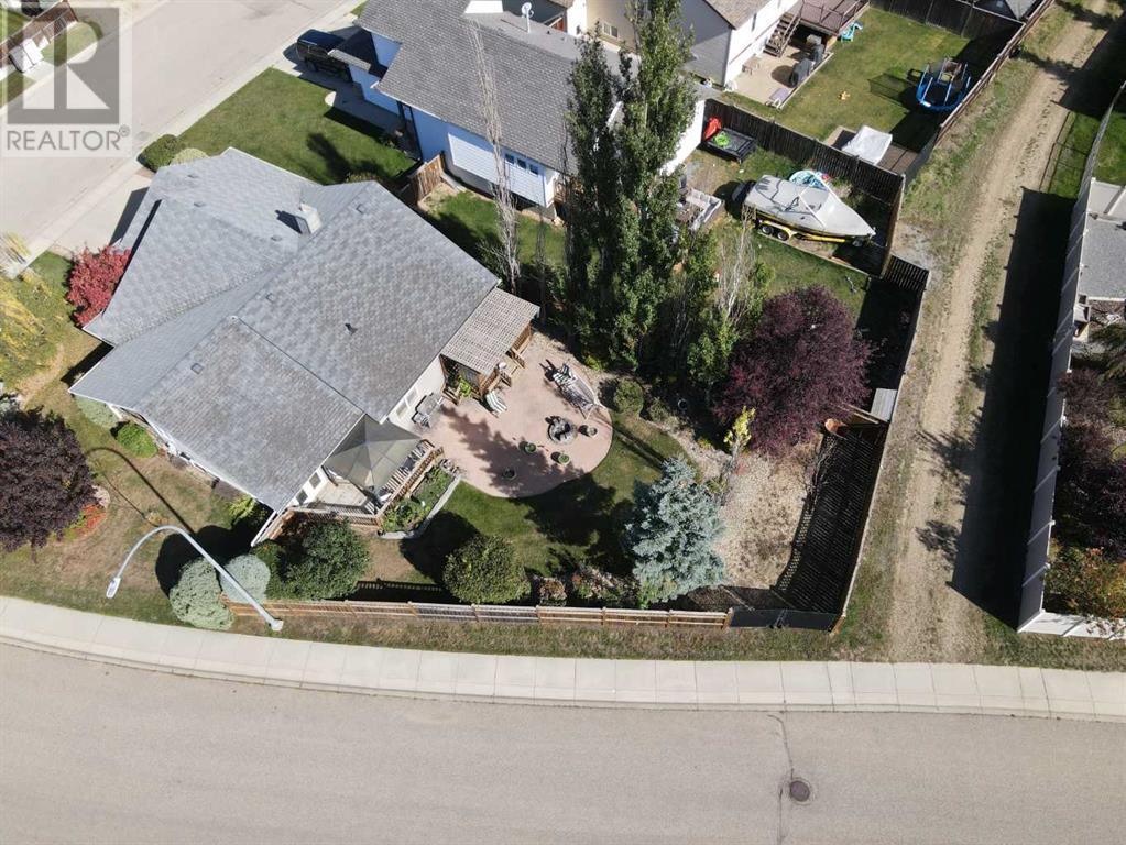 1 Lyon Crescent, Sylvan Lake, Alberta  T4S 2M6 - Photo 2 - A2172312