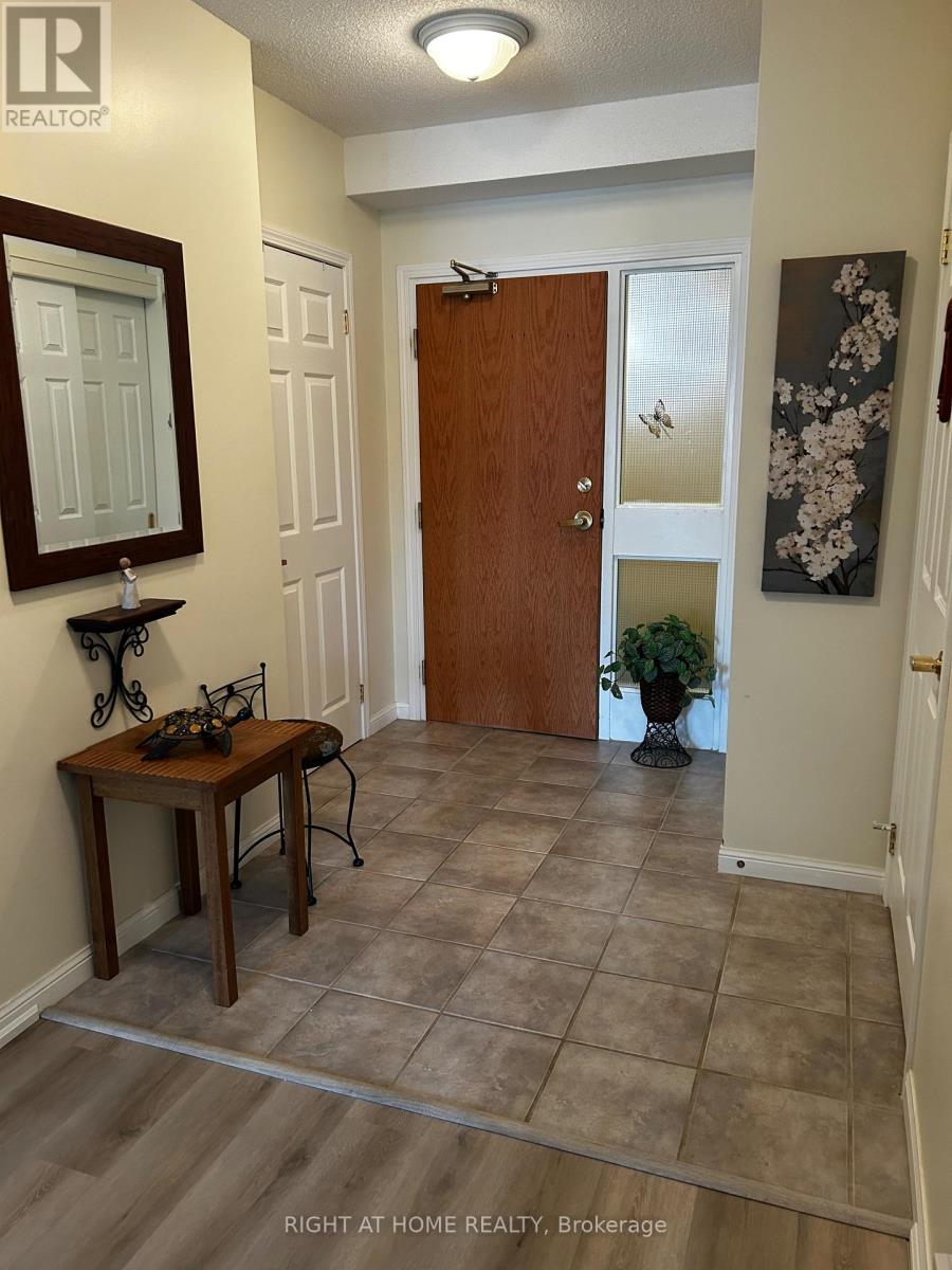 202 - 94 Dean Avenue, Barrie, Ontario  L4N 0M3 - Photo 19 - S8221892