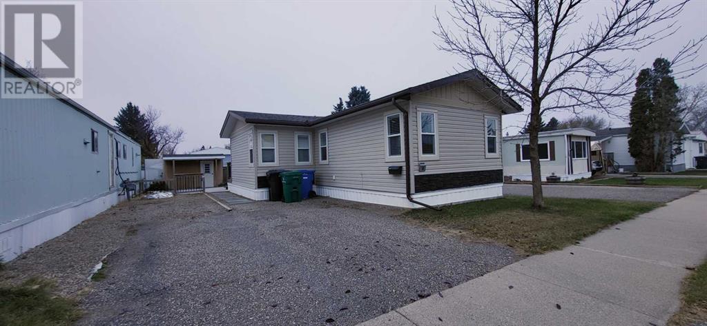 18, 1410 43 Street S, Lethbridge, Alberta