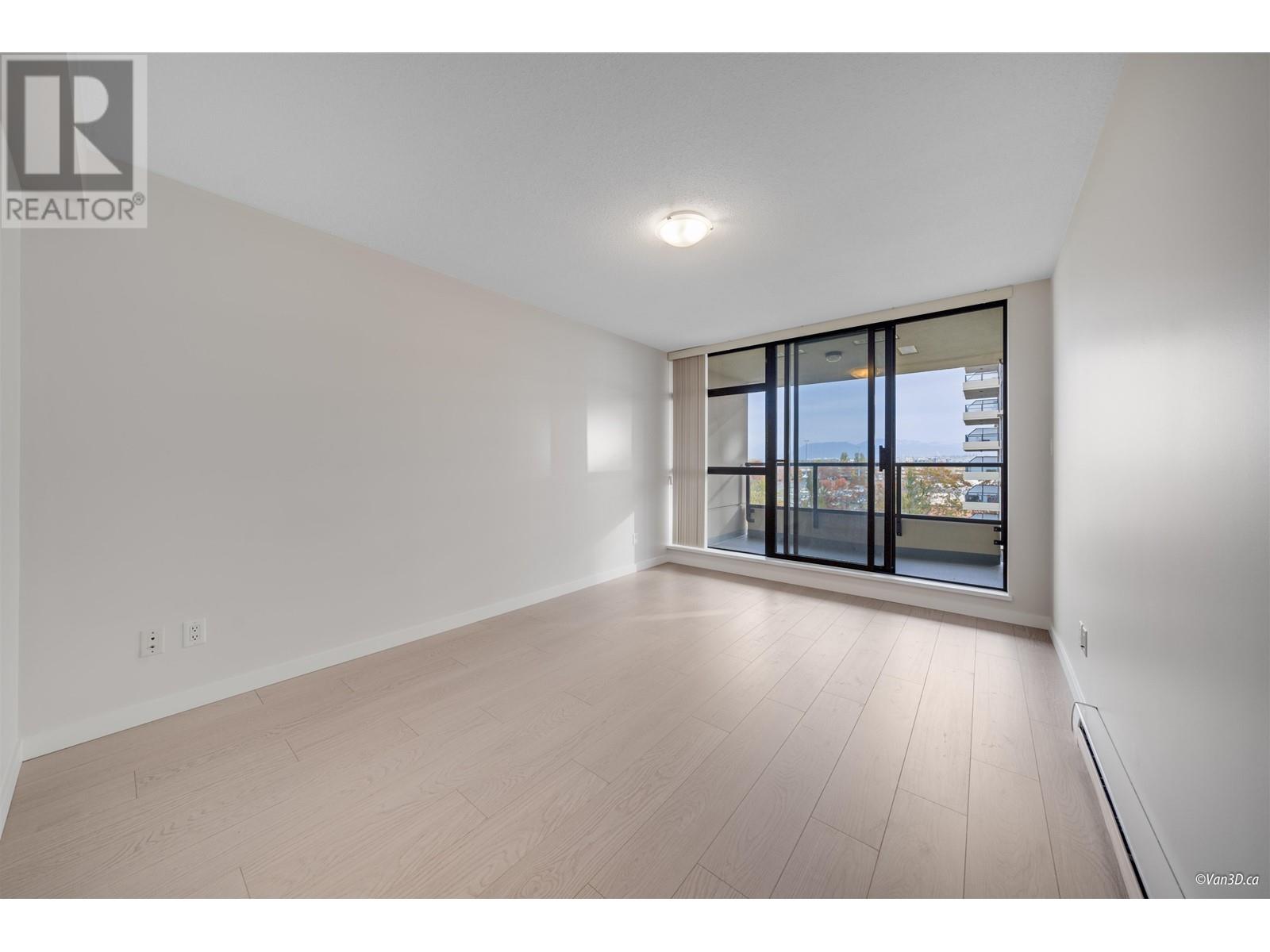 Listing Picture 7 of 21 : 711 8180 LANSDOWNE ROAD, Richmond / 烈治文 - 魯藝地產 Yvonne Lu Group - MLS Medallion Club Member