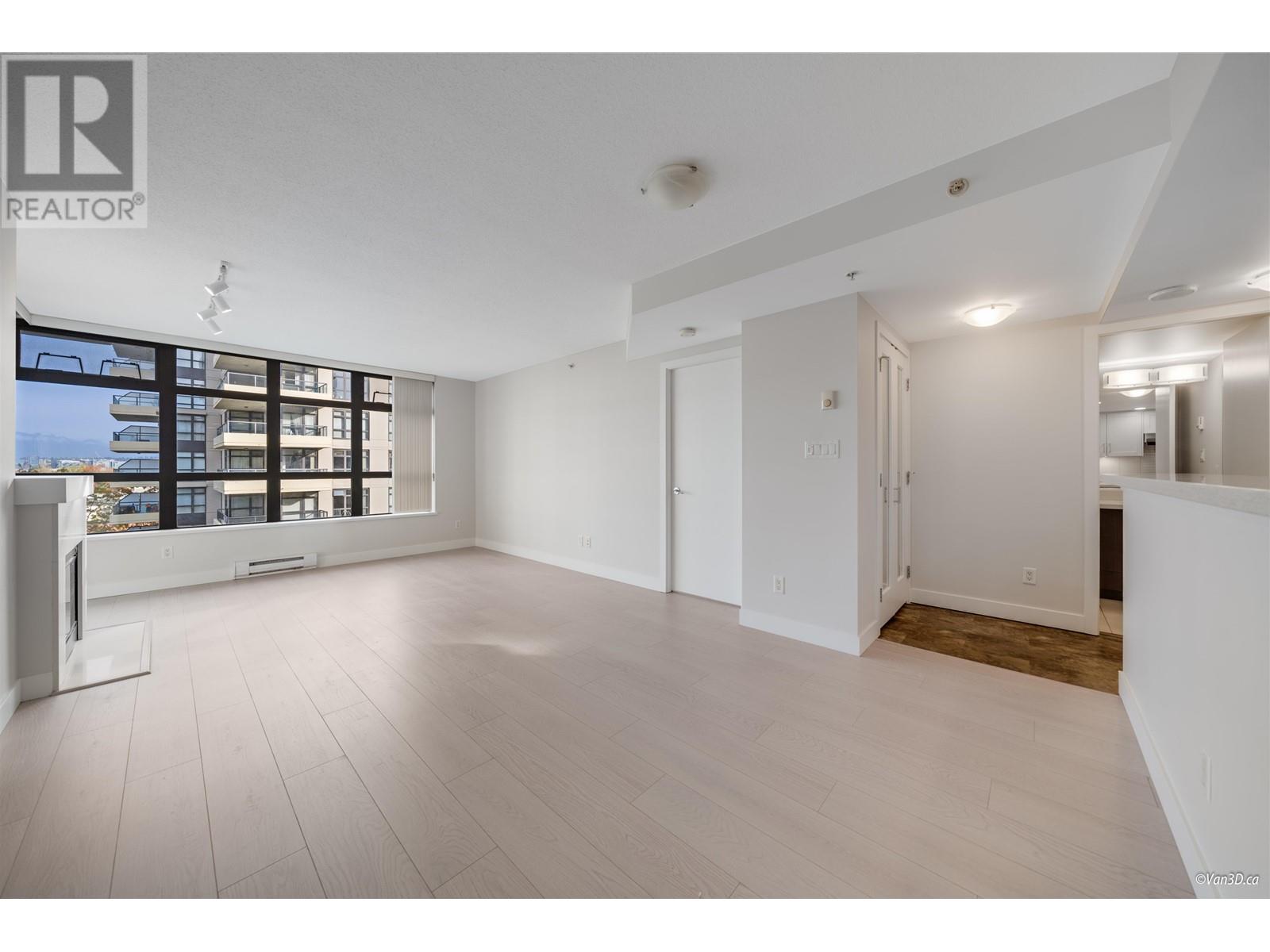 Listing Picture 4 of 21 : 711 8180 LANSDOWNE ROAD, Richmond / 烈治文 - 魯藝地產 Yvonne Lu Group - MLS Medallion Club Member