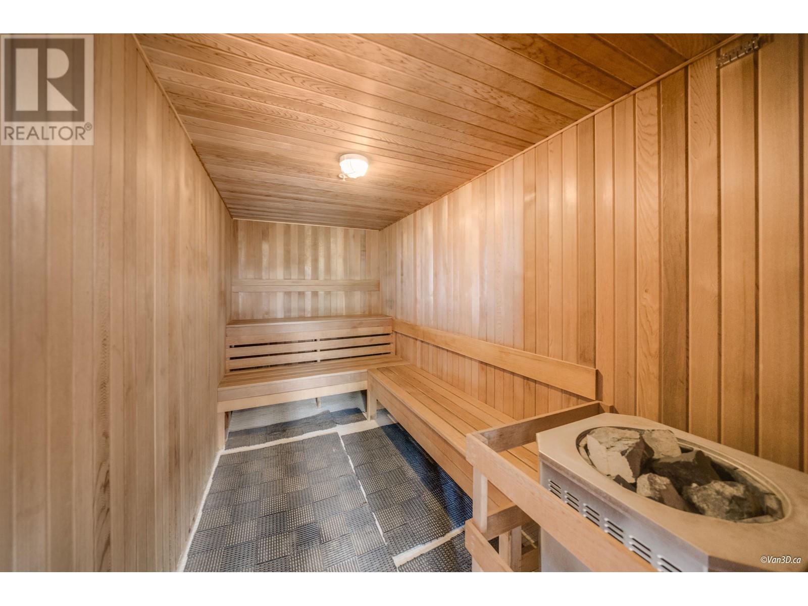 Listing Picture 18 of 21 : 711 8180 LANSDOWNE ROAD, Richmond / 烈治文 - 魯藝地產 Yvonne Lu Group - MLS Medallion Club Member