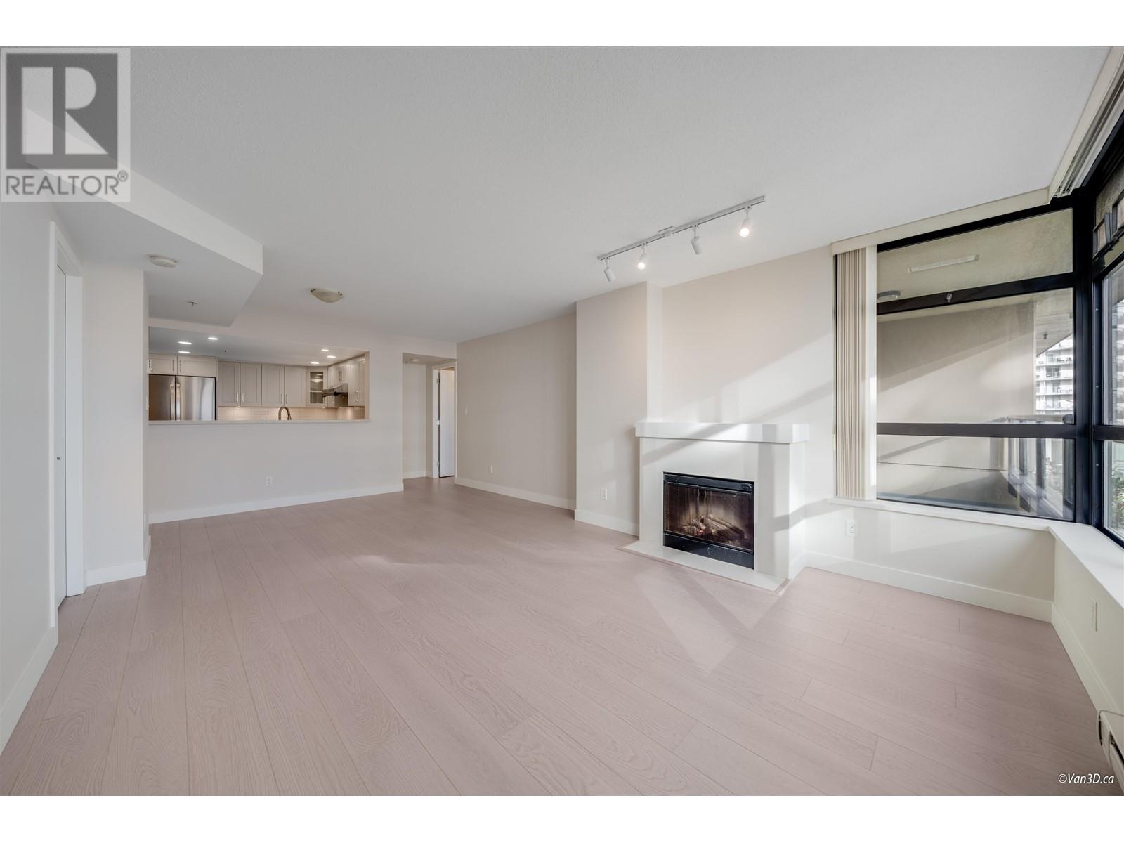 Listing Picture 5 of 21 : 711 8180 LANSDOWNE ROAD, Richmond / 烈治文 - 魯藝地產 Yvonne Lu Group - MLS Medallion Club Member