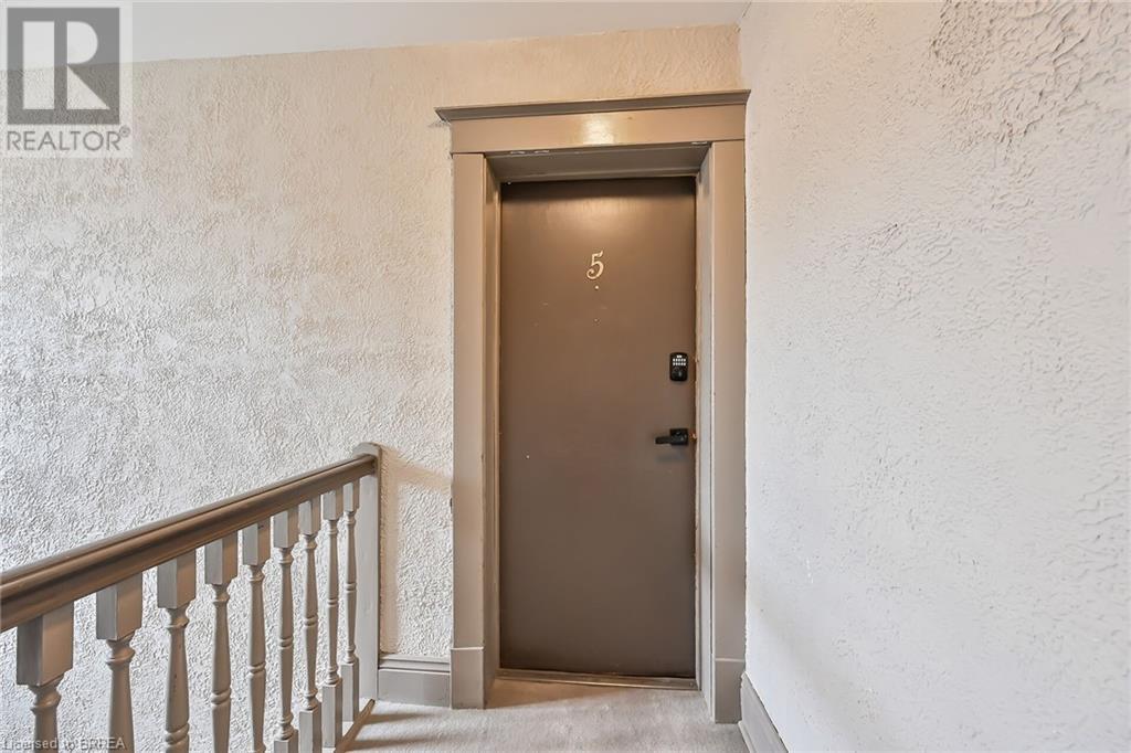 54 Dufferin Avenue Unit# 5, Brantford, Ontario  N3T 4P5 - Photo 5 - 40669733