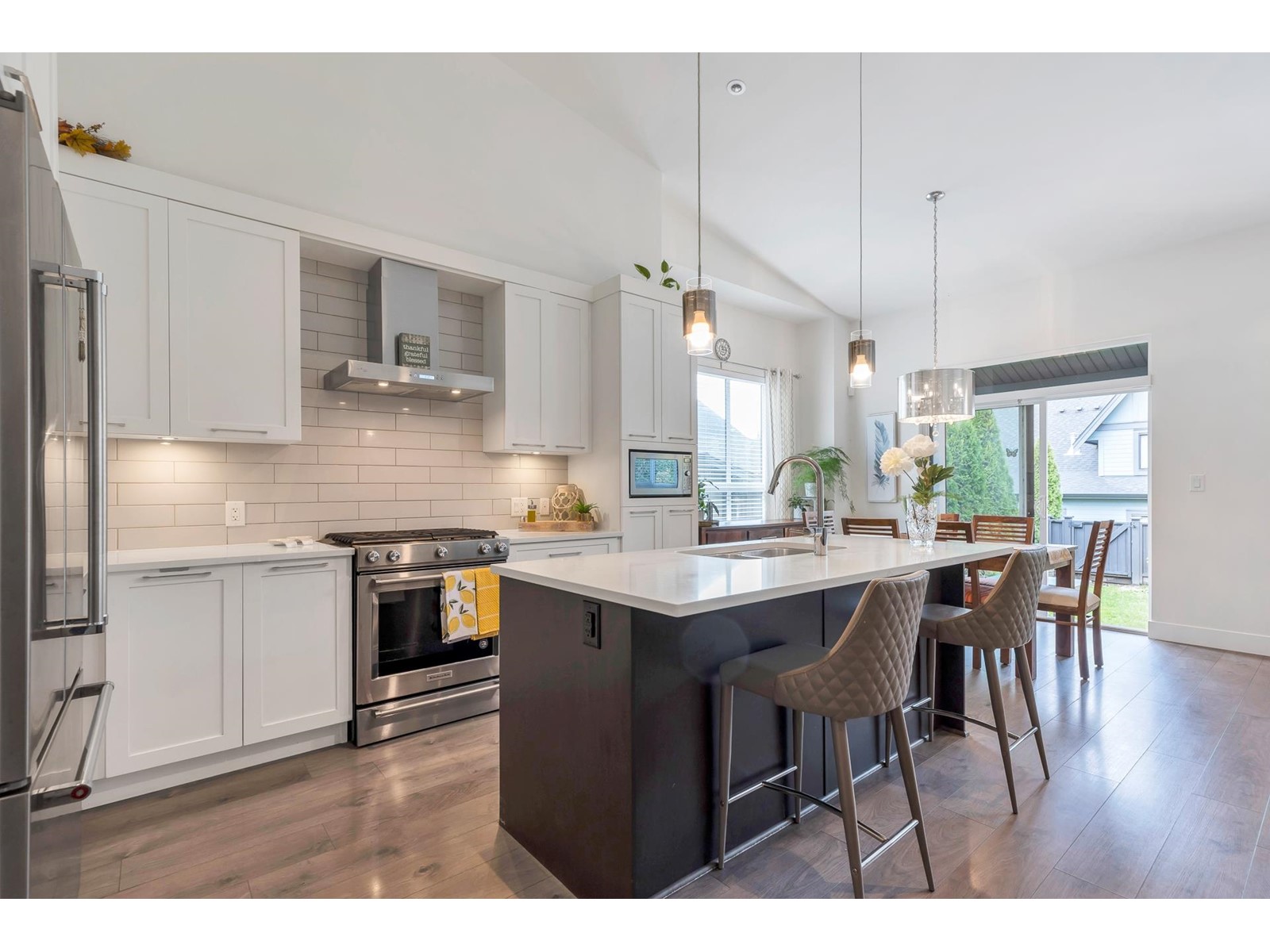 Property at 5 7979 152 STREET image 3