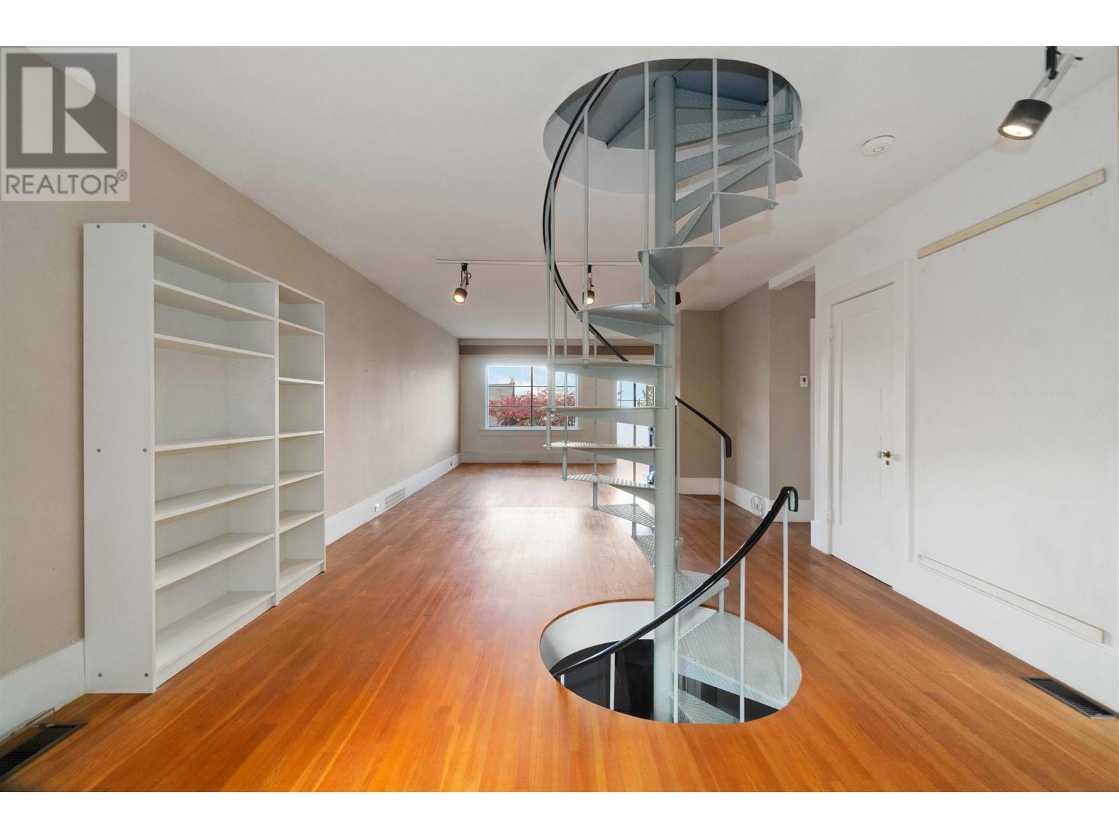 Listing Picture 8 of 32 : 4569 W 2ND AVENUE, Vancouver / 溫哥華 - 魯藝地產 Yvonne Lu Group - MLS Medallion Club Member