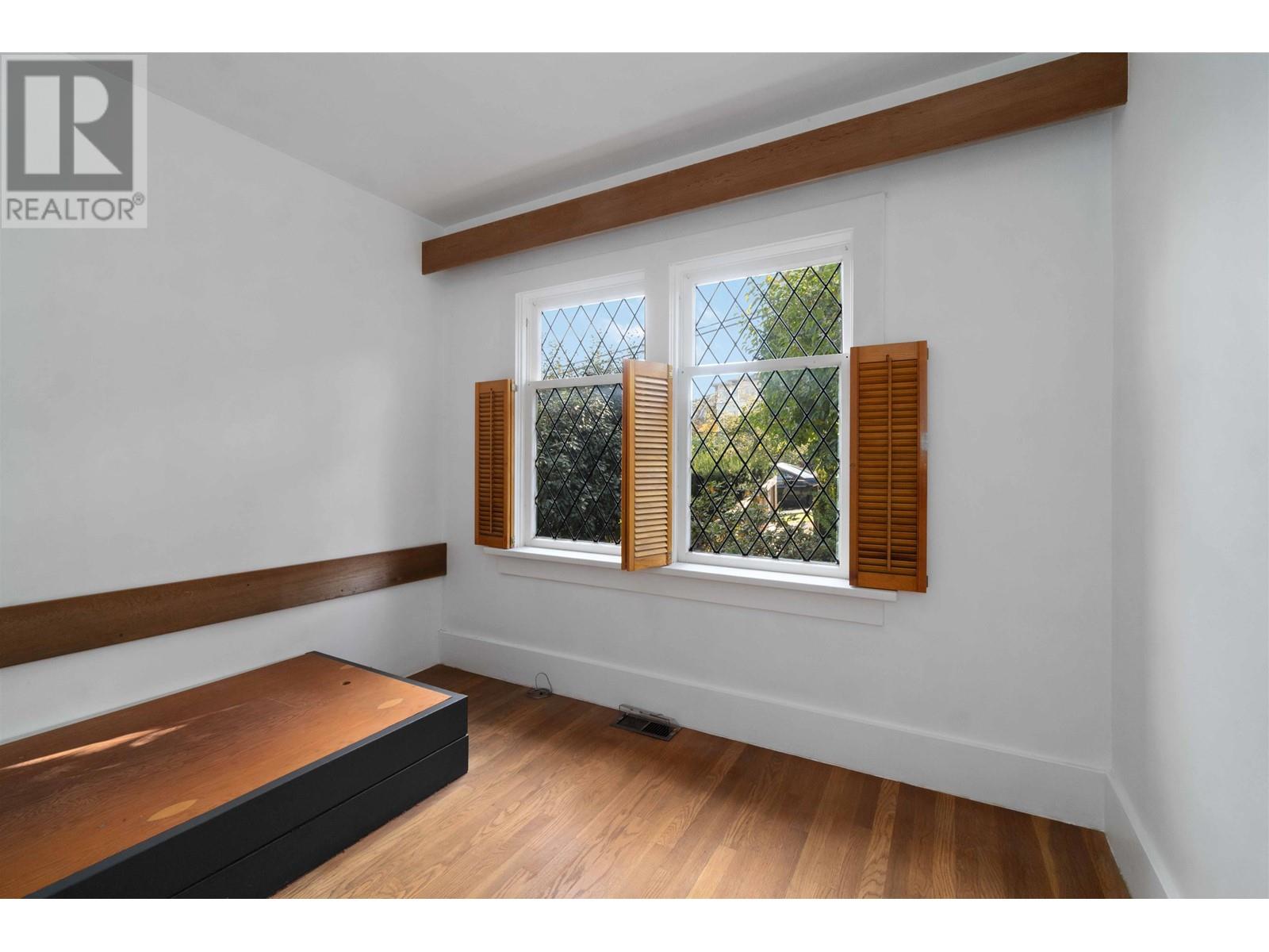 Listing Picture 17 of 32 : 4569 W 2ND AVENUE, Vancouver / 溫哥華 - 魯藝地產 Yvonne Lu Group - MLS Medallion Club Member