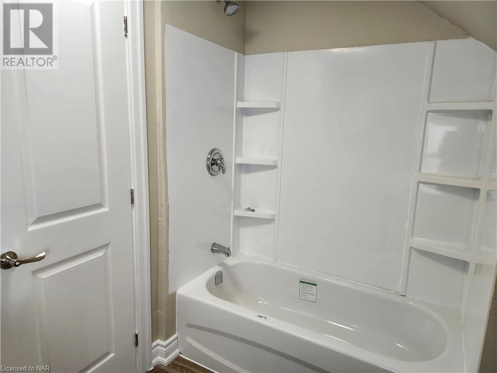 476 East Main Street Unit# 4, Welland, Ontario  L3B 3X6 - Photo 6 - 40669368