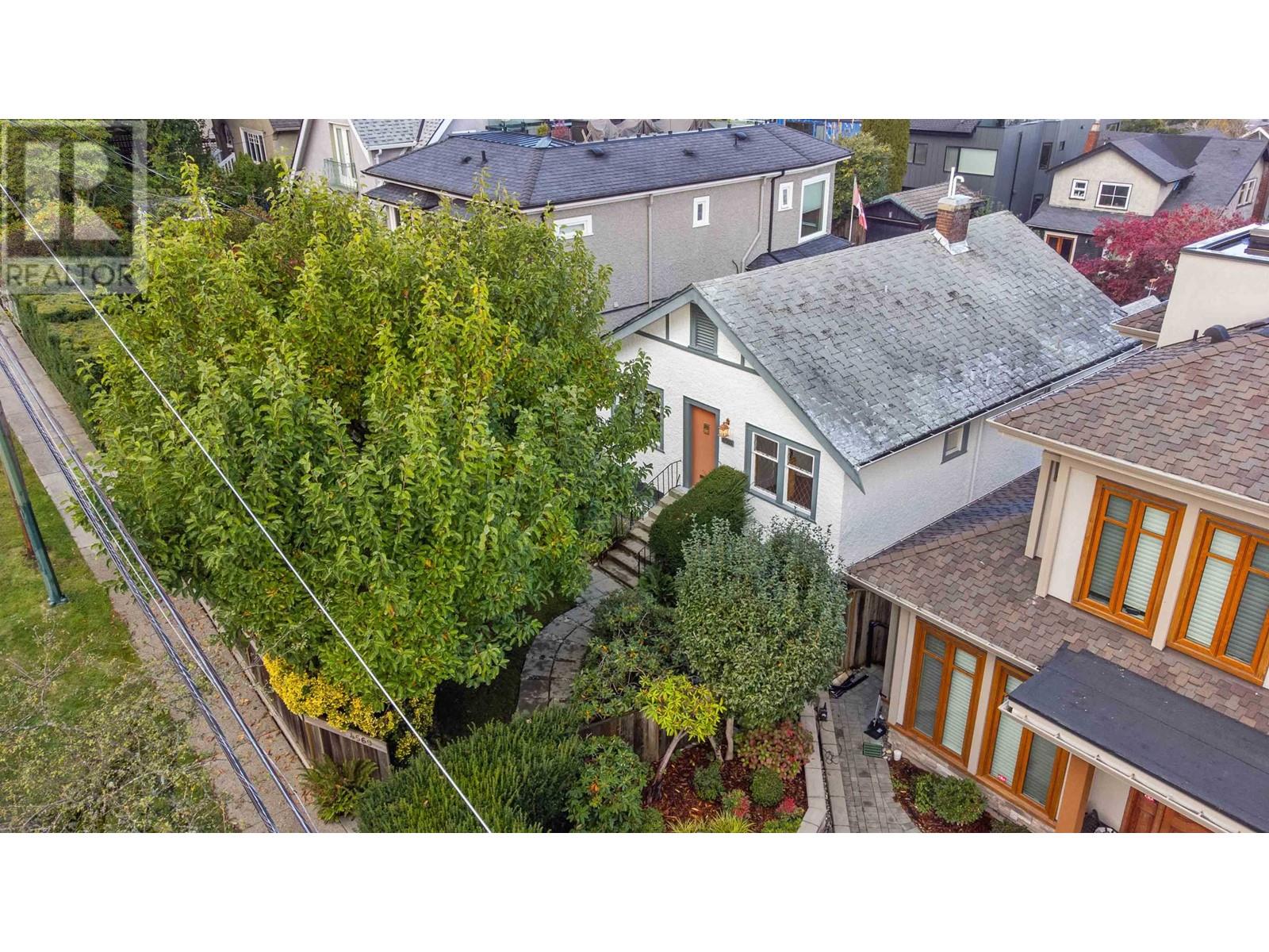 Listing Picture 29 of 32 : 4569 W 2ND AVENUE, Vancouver / 溫哥華 - 魯藝地產 Yvonne Lu Group - MLS Medallion Club Member