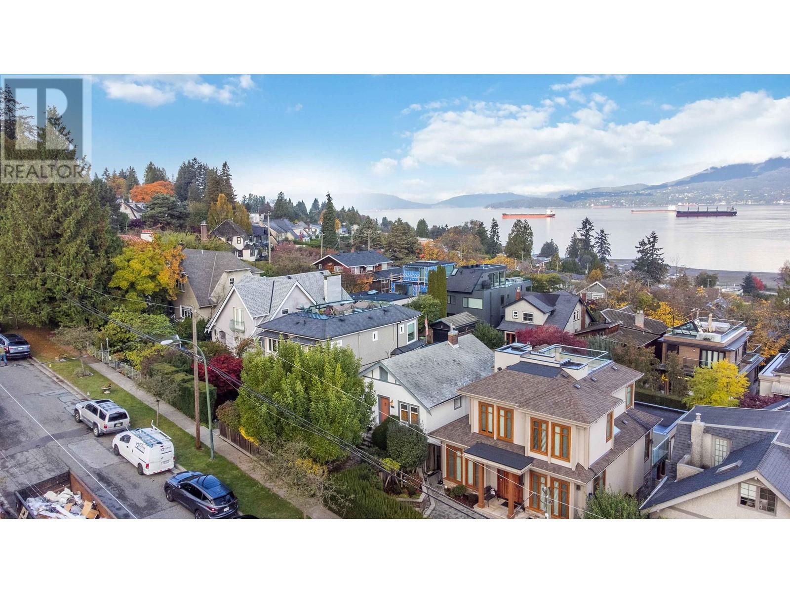 Listing Picture 5 of 32 : 4569 W 2ND AVENUE, Vancouver / 溫哥華 - 魯藝地產 Yvonne Lu Group - MLS Medallion Club Member