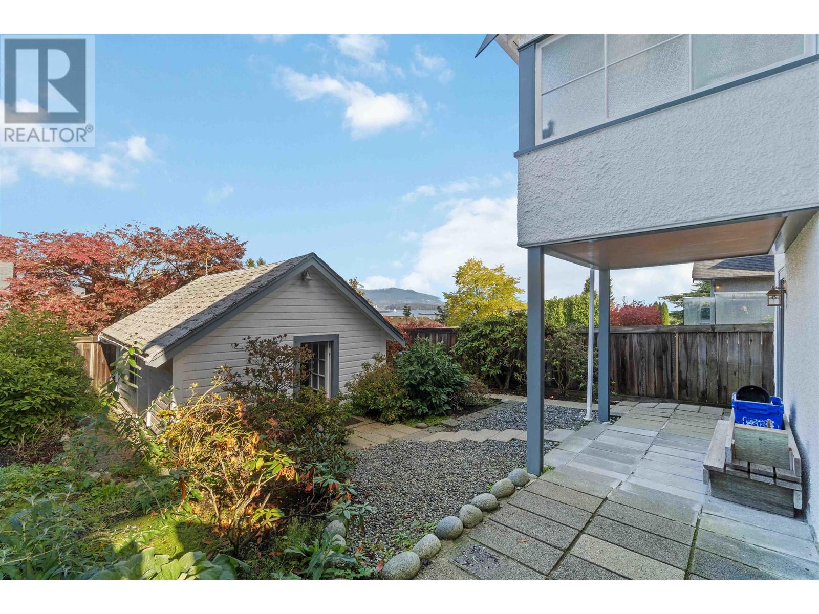 Listing Picture 27 of 32 : 4569 W 2ND AVENUE, Vancouver / 溫哥華 - 魯藝地產 Yvonne Lu Group - MLS Medallion Club Member