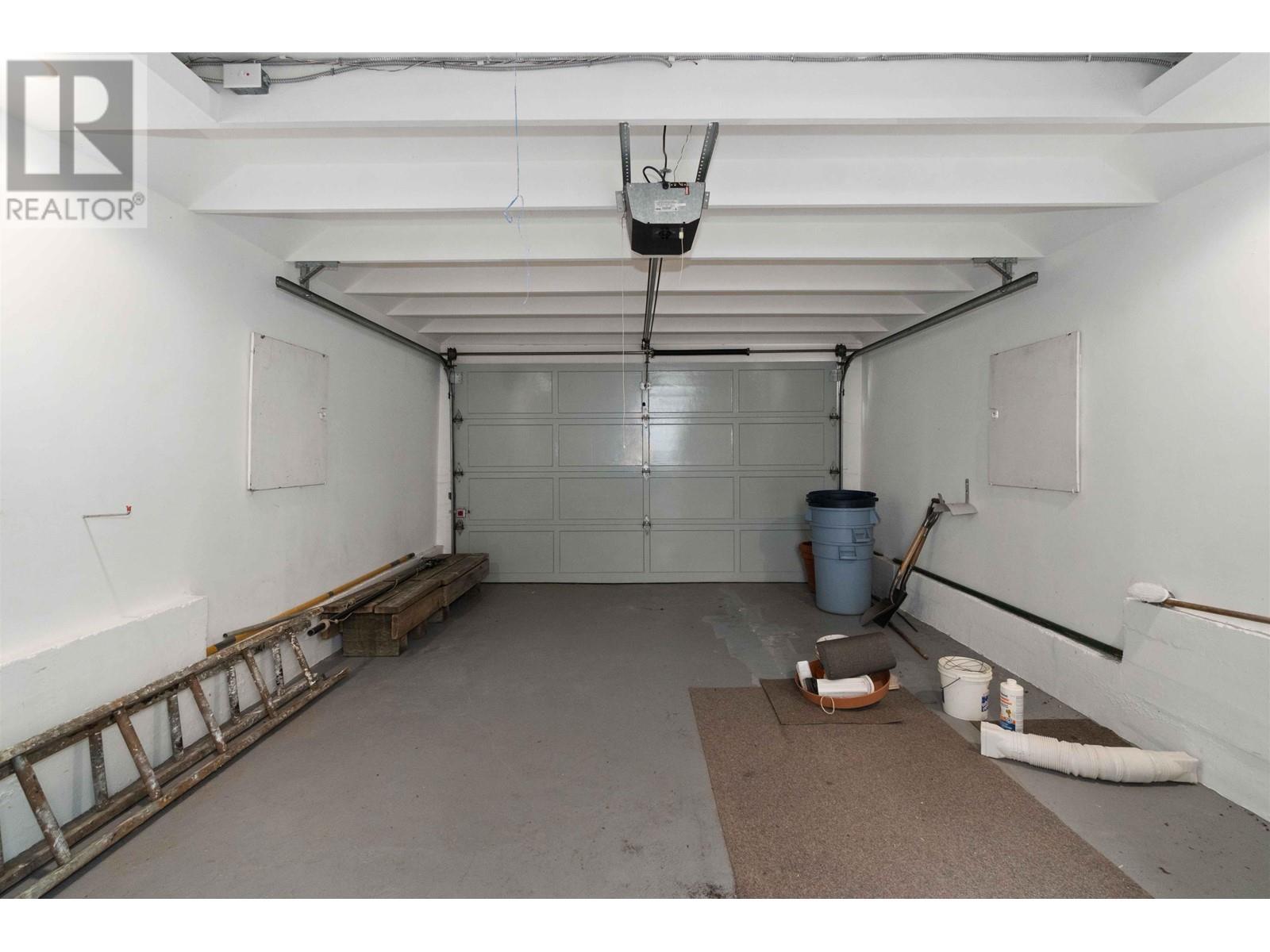 Listing Picture 25 of 32 : 4569 W 2ND AVENUE, Vancouver / 溫哥華 - 魯藝地產 Yvonne Lu Group - MLS Medallion Club Member