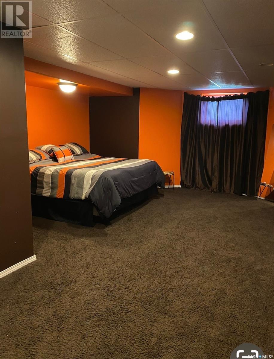 220 Fifth Street, Carnduff, Saskatchewan  S0C 0S0 - Photo 37 - SK984536