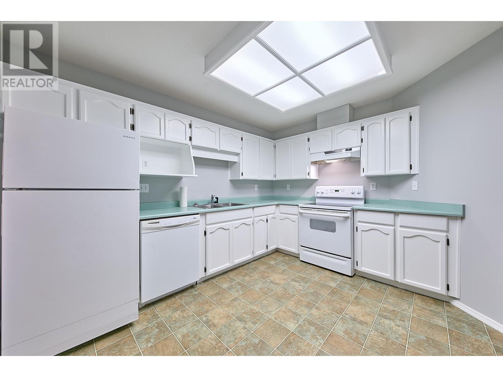 305 19236 Ford Road, Pitt Meadows, British Columbia V3Y 2K1 - Photo 11 - R2937800
