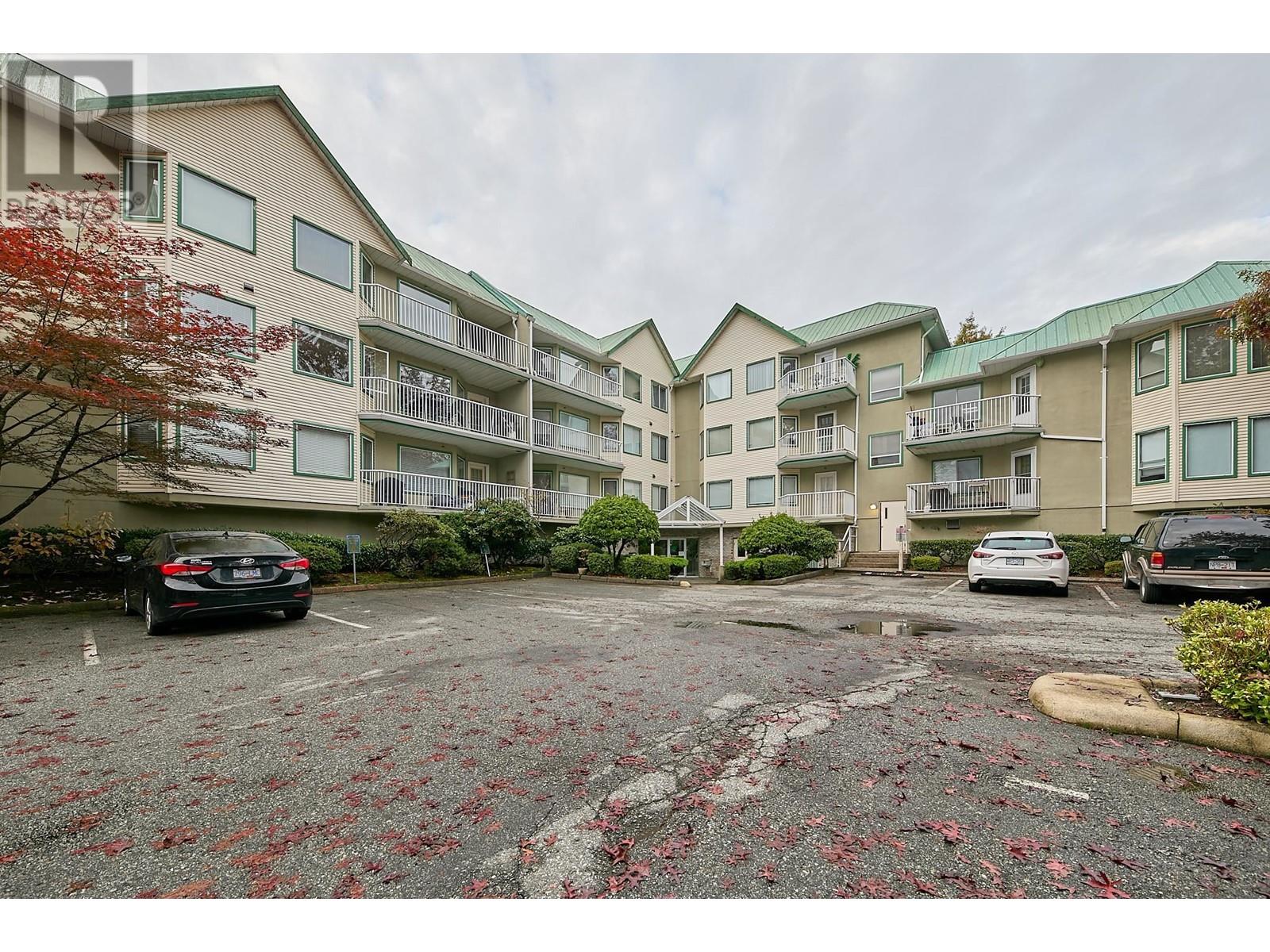 305 19236 Ford Road, Pitt Meadows, British Columbia V3Y 2K1 - Photo 1 - R2937800