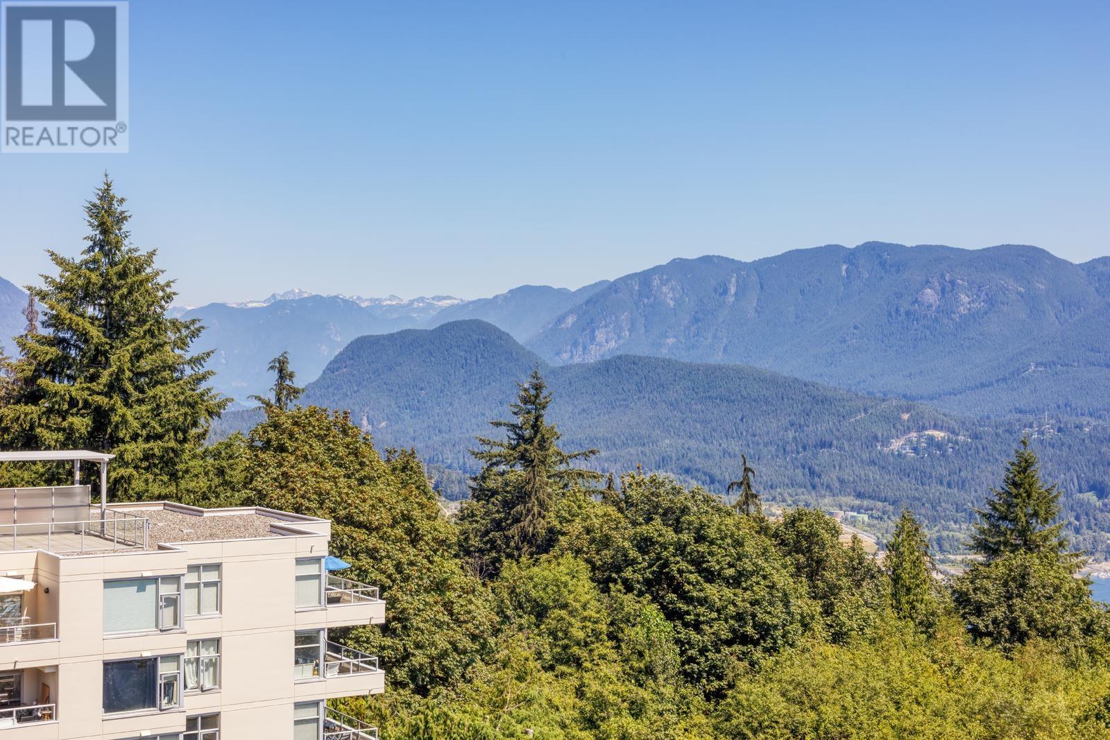 Listing Picture 27 of 30 : 803 9298 UNIVERSITY CRESCENT, Burnaby / 本拿比 - 魯藝地產 Yvonne Lu Group - MLS Medallion Club Member