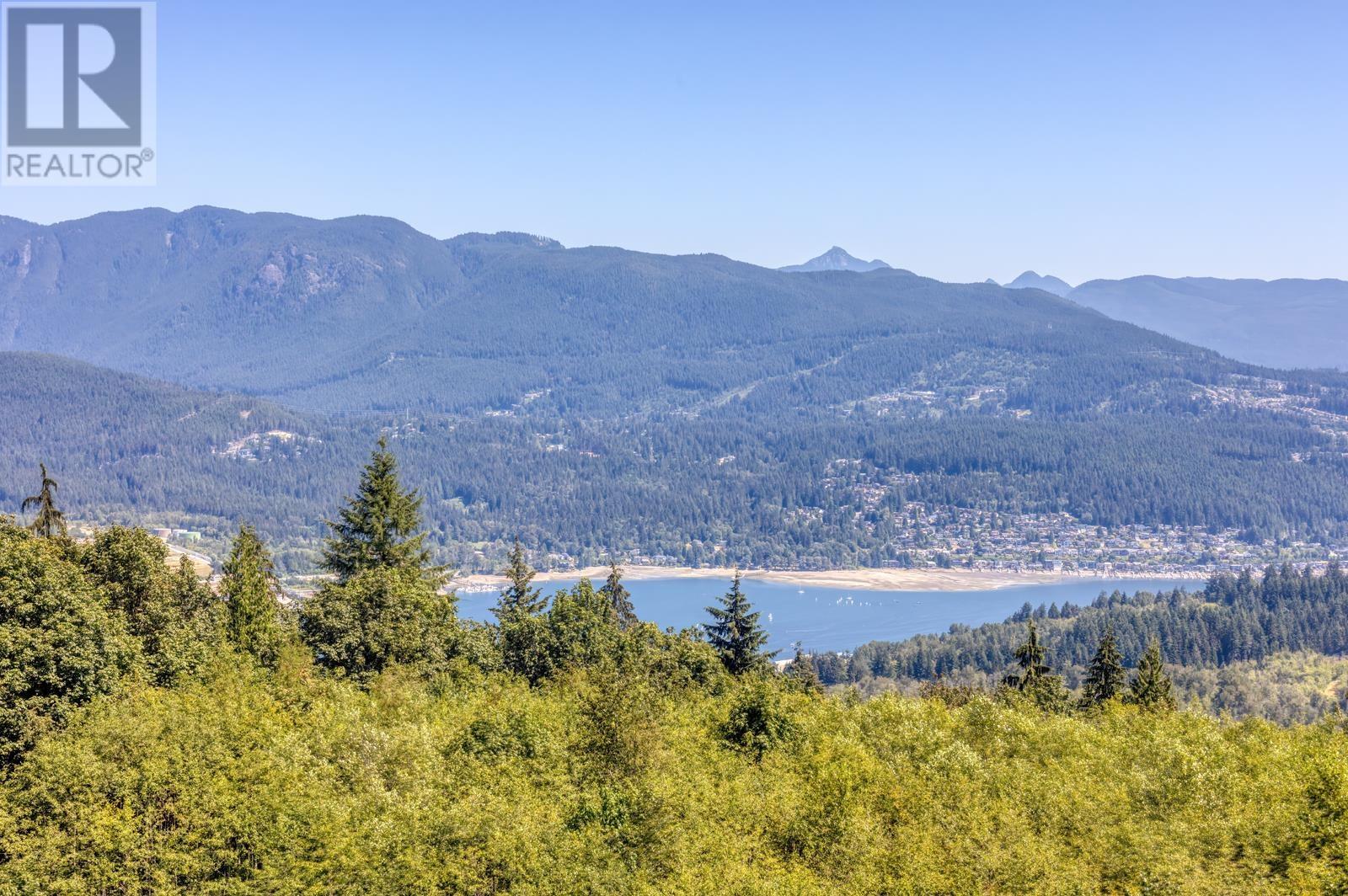 Listing Picture 28 of 30 : 803 9298 UNIVERSITY CRESCENT, Burnaby / 本拿比 - 魯藝地產 Yvonne Lu Group - MLS Medallion Club Member