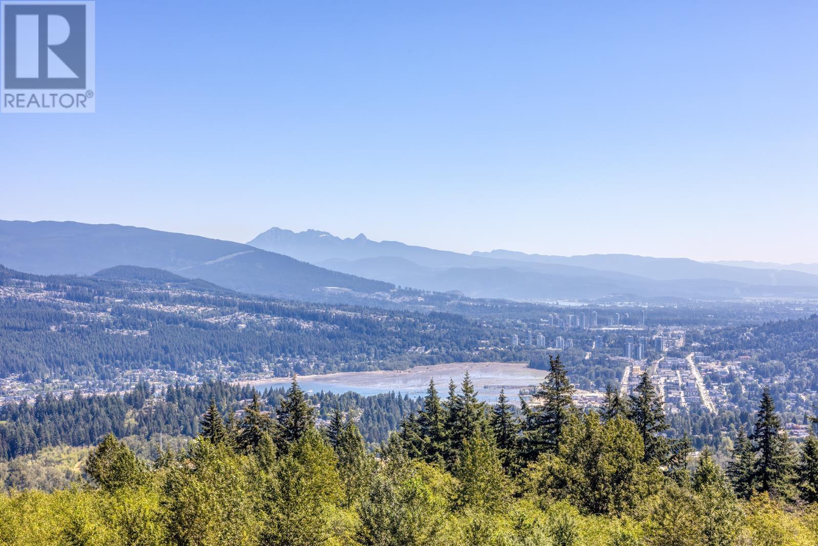 Listing Picture 29 of 30 : 803 9298 UNIVERSITY CRESCENT, Burnaby / 本拿比 - 魯藝地產 Yvonne Lu Group - MLS Medallion Club Member