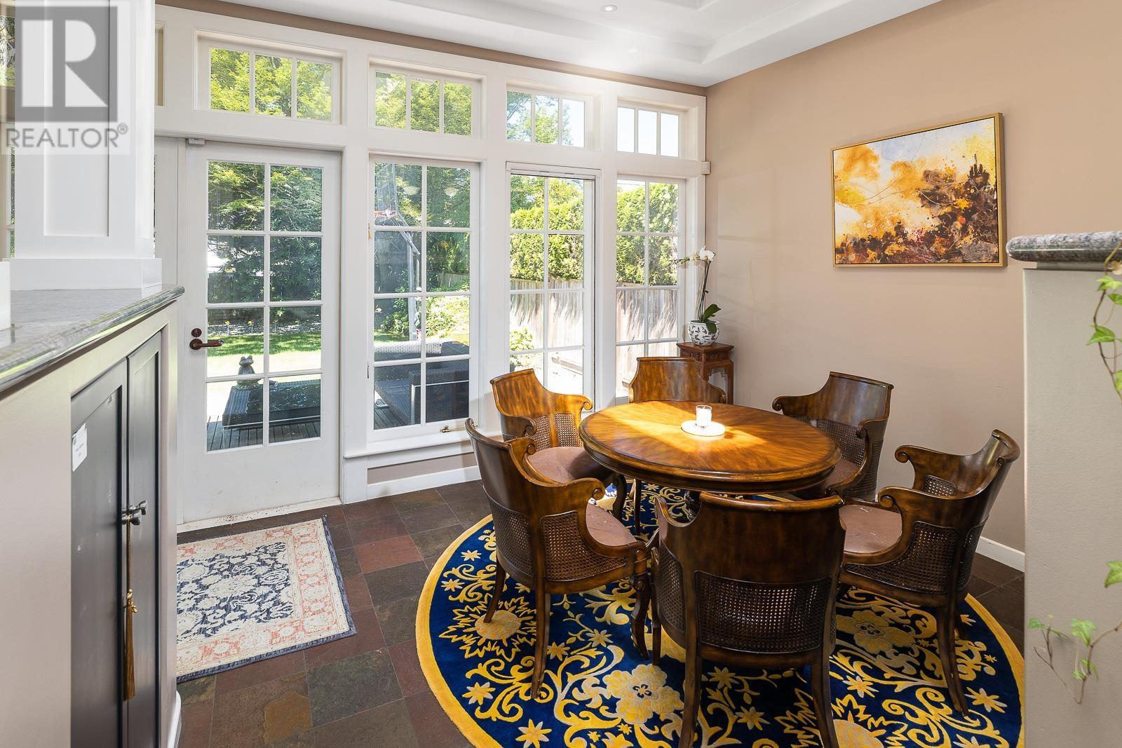 Listing Picture 16 of 40 : 1649 W 29TH AVENUE, Vancouver / 溫哥華 - 魯藝地產 Yvonne Lu Group - MLS Medallion Club Member