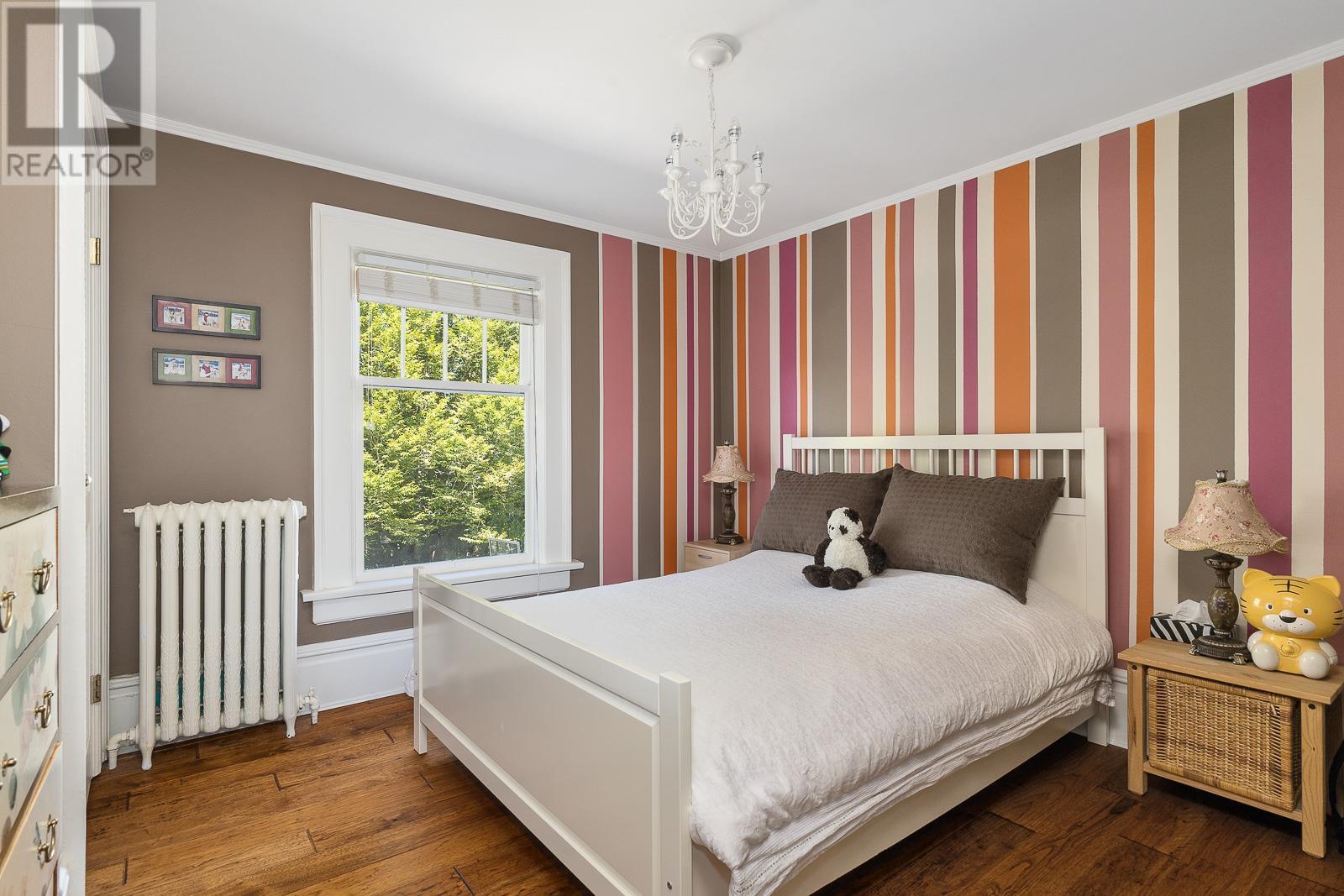 Listing Picture 26 of 40 : 1649 W 29TH AVENUE, Vancouver / 溫哥華 - 魯藝地產 Yvonne Lu Group - MLS Medallion Club Member