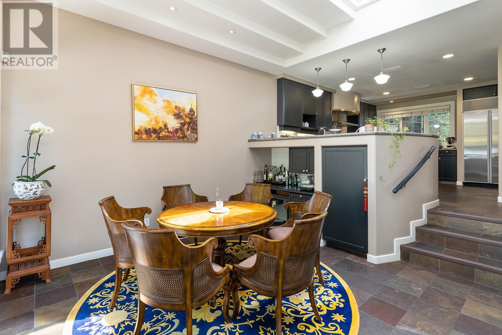 Listing Picture 17 of 40 : 1649 W 29TH AVENUE, Vancouver / 溫哥華 - 魯藝地產 Yvonne Lu Group - MLS Medallion Club Member