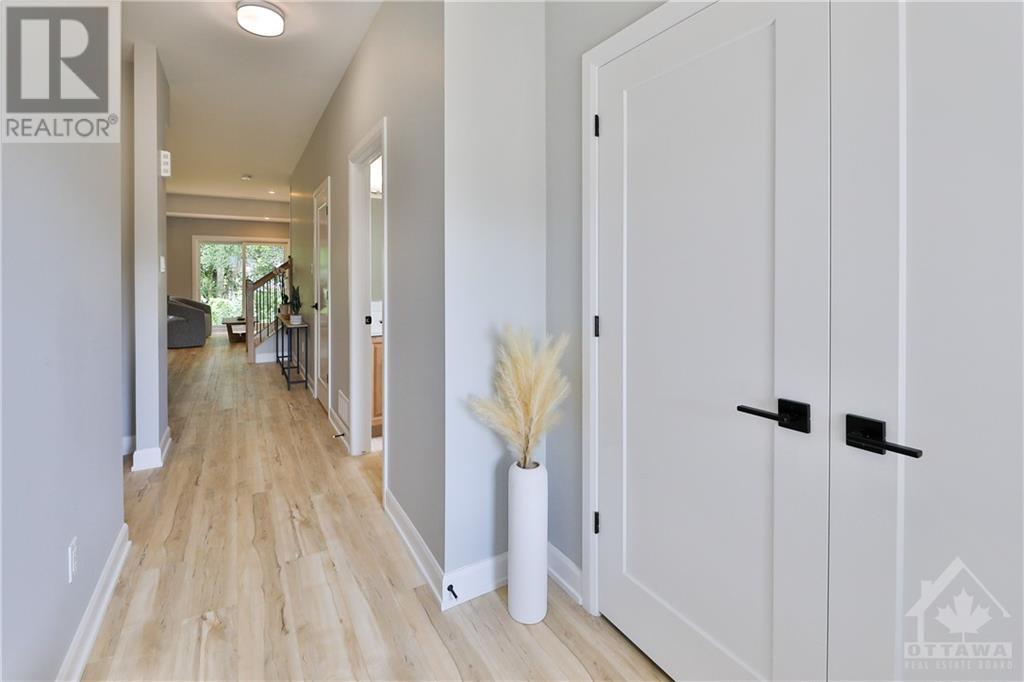 332 Lewis W Street, Merrickville-Wolford, Ontario  K0G 1N0 - Photo 3 - X9524361