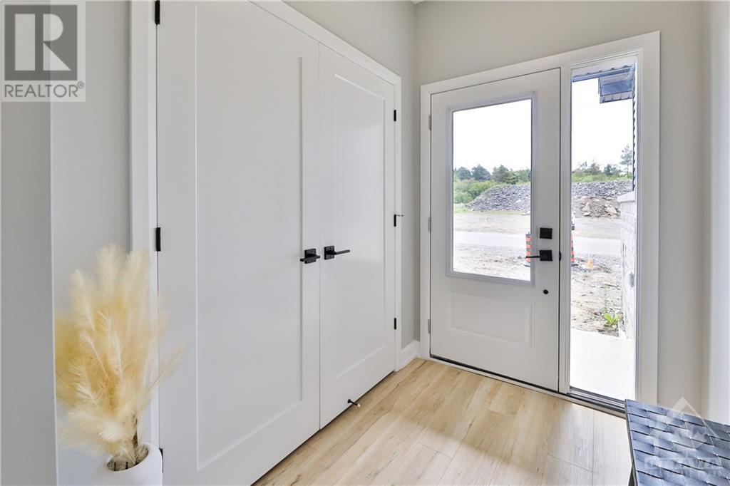 324 Lewis W Street, Merrickville-Wolford, Ontario  K0G 1N0 - Photo 2 - X9524362