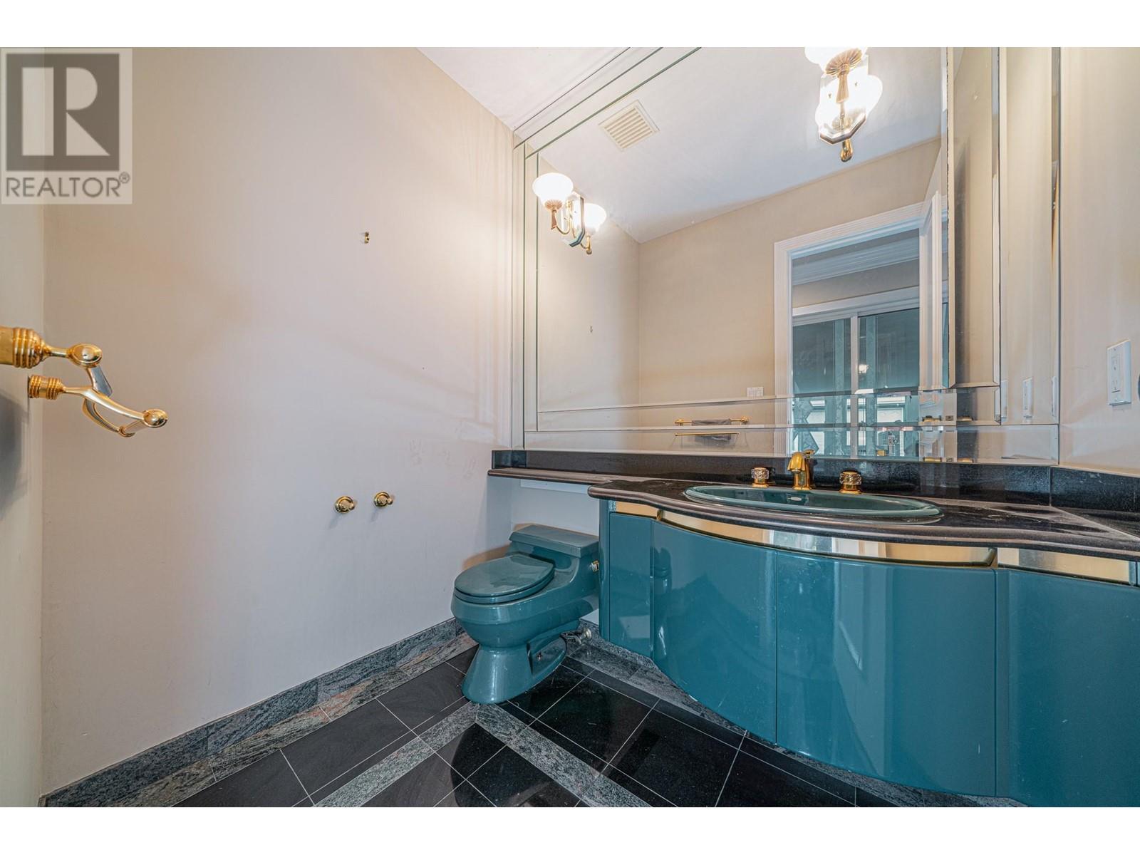 Listing Picture 22 of 32 : 5851 GIBBONS DRIVE, Richmond / 烈治文 - 魯藝地產 Yvonne Lu Group - MLS Medallion Club Member