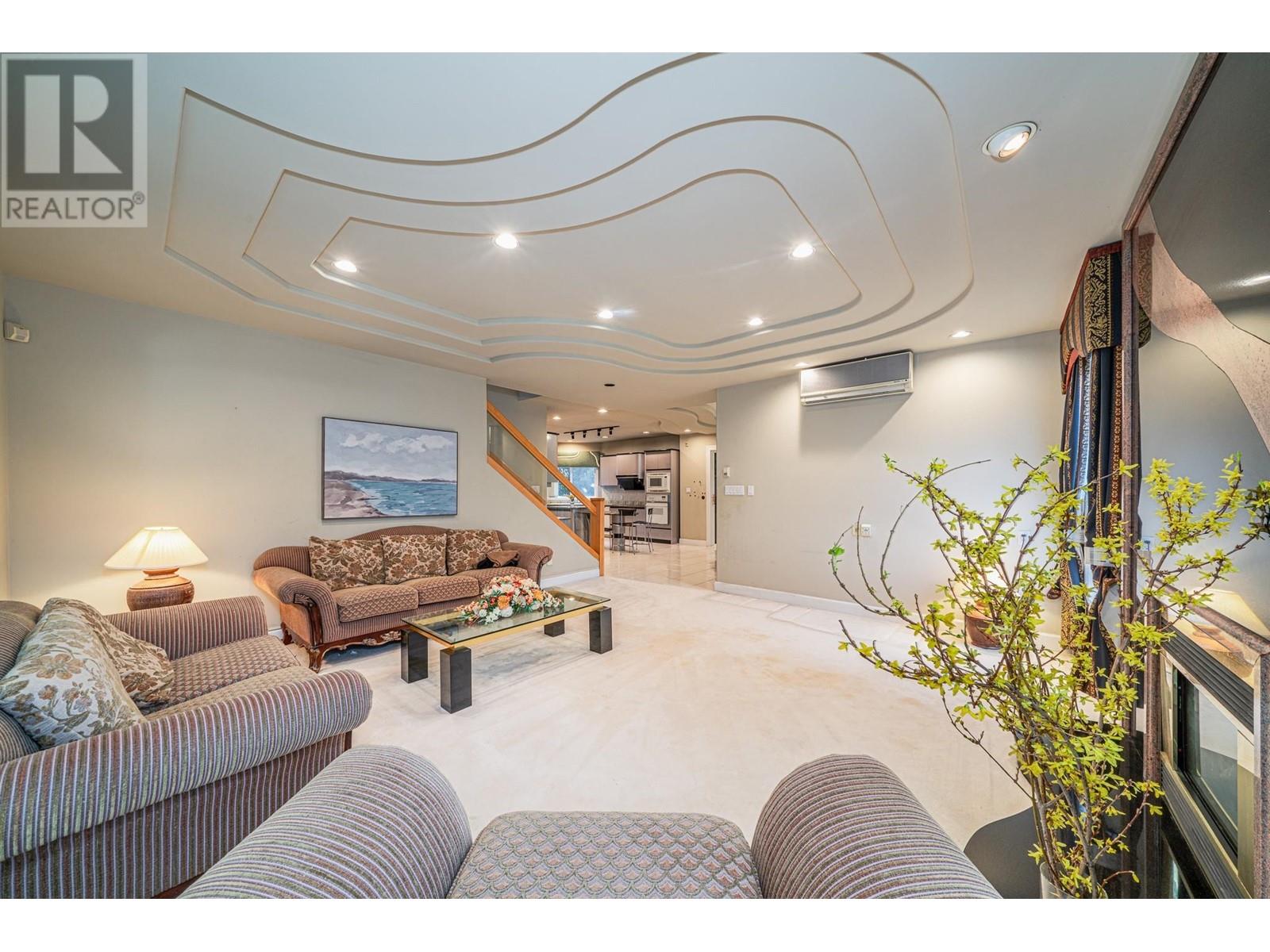 Listing Picture 5 of 32 : 5851 GIBBONS DRIVE, Richmond / 烈治文 - 魯藝地產 Yvonne Lu Group - MLS Medallion Club Member